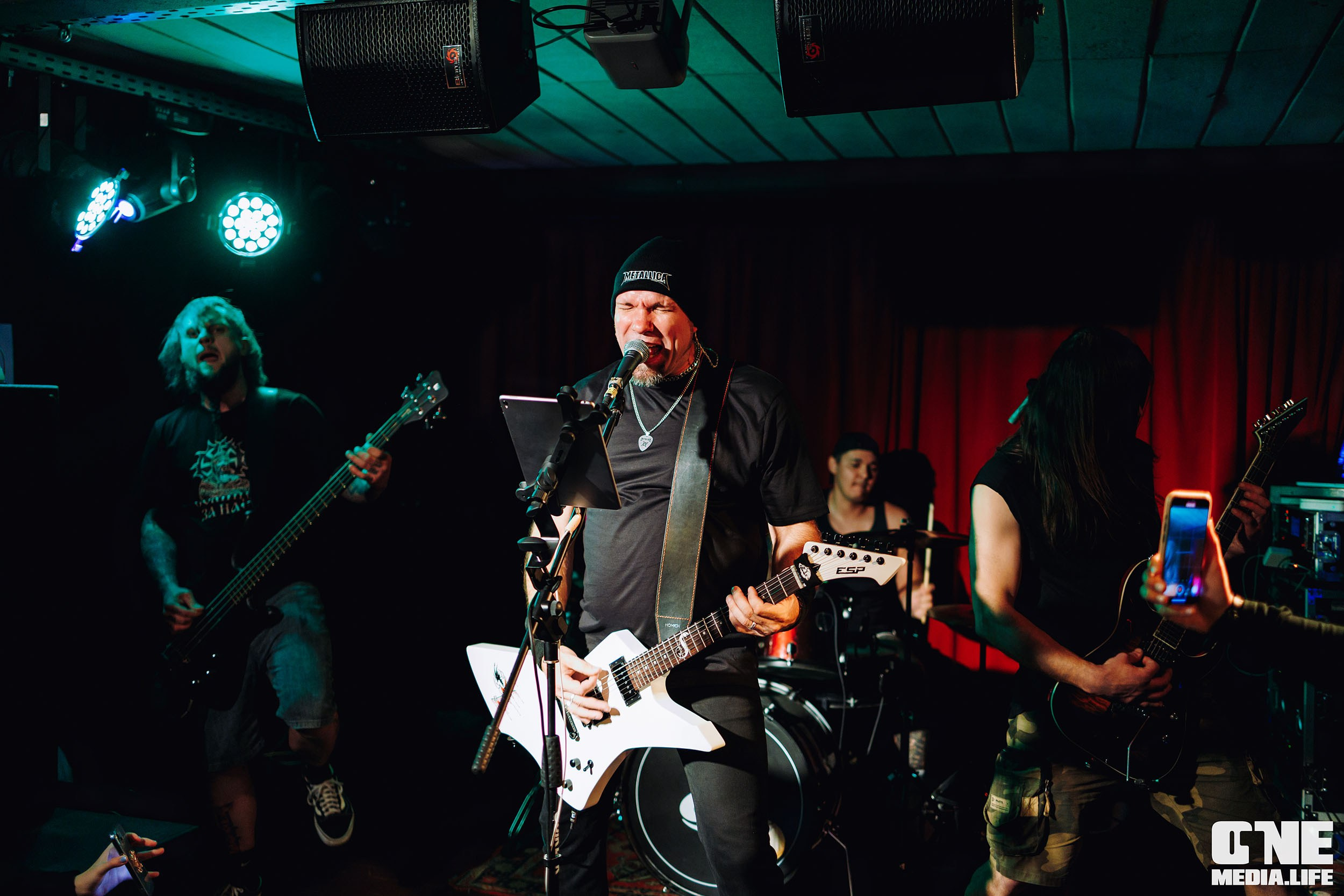 Фоторепортаж из бара Dreadnought. One Media Life: фоторепортажи, фотоотчеты с мероприятий и заведений