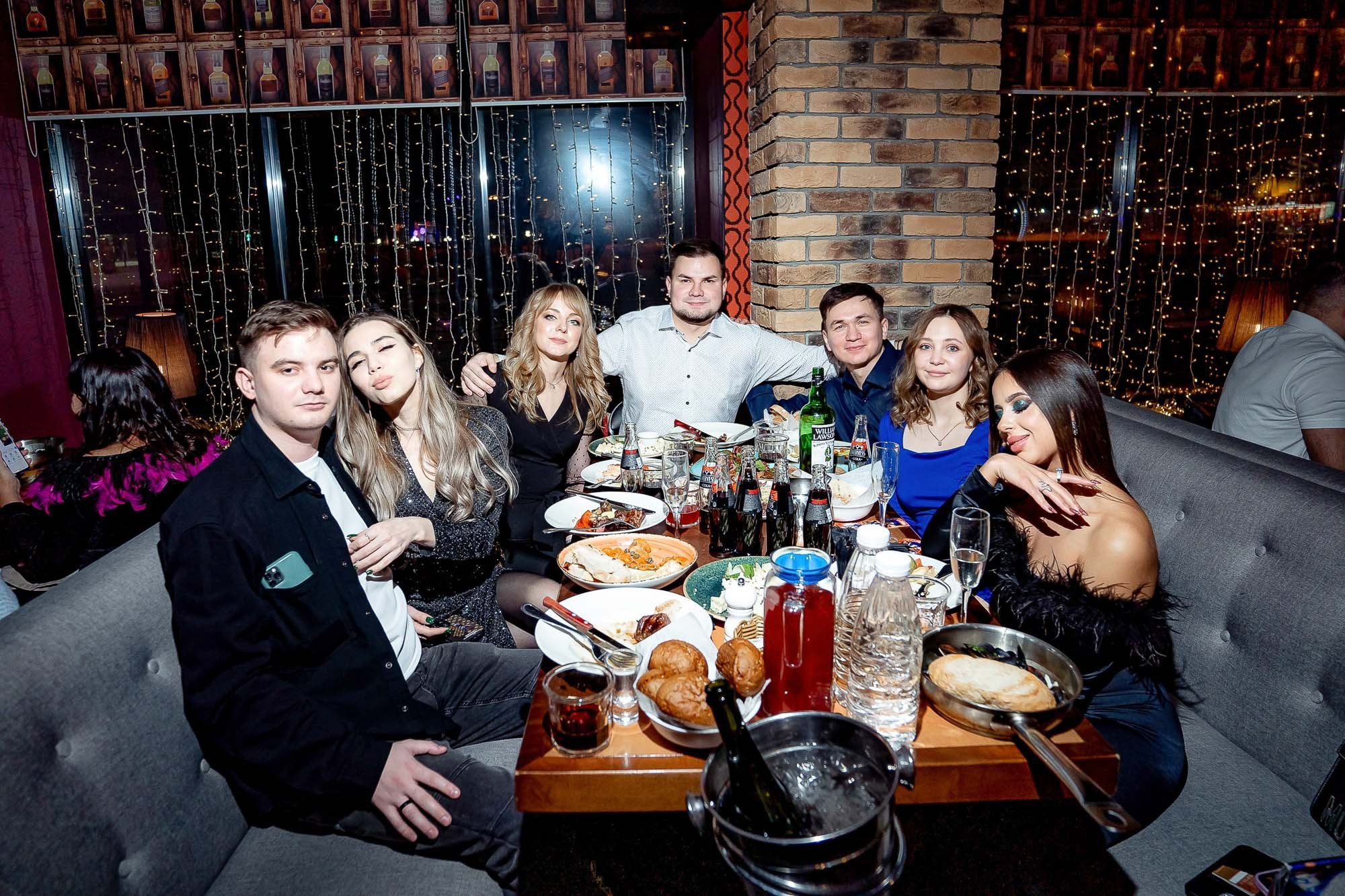 Новый год 2024 в Peoples. Сергей Кошкин. Репортажная и ивент-фотография в Сургуте