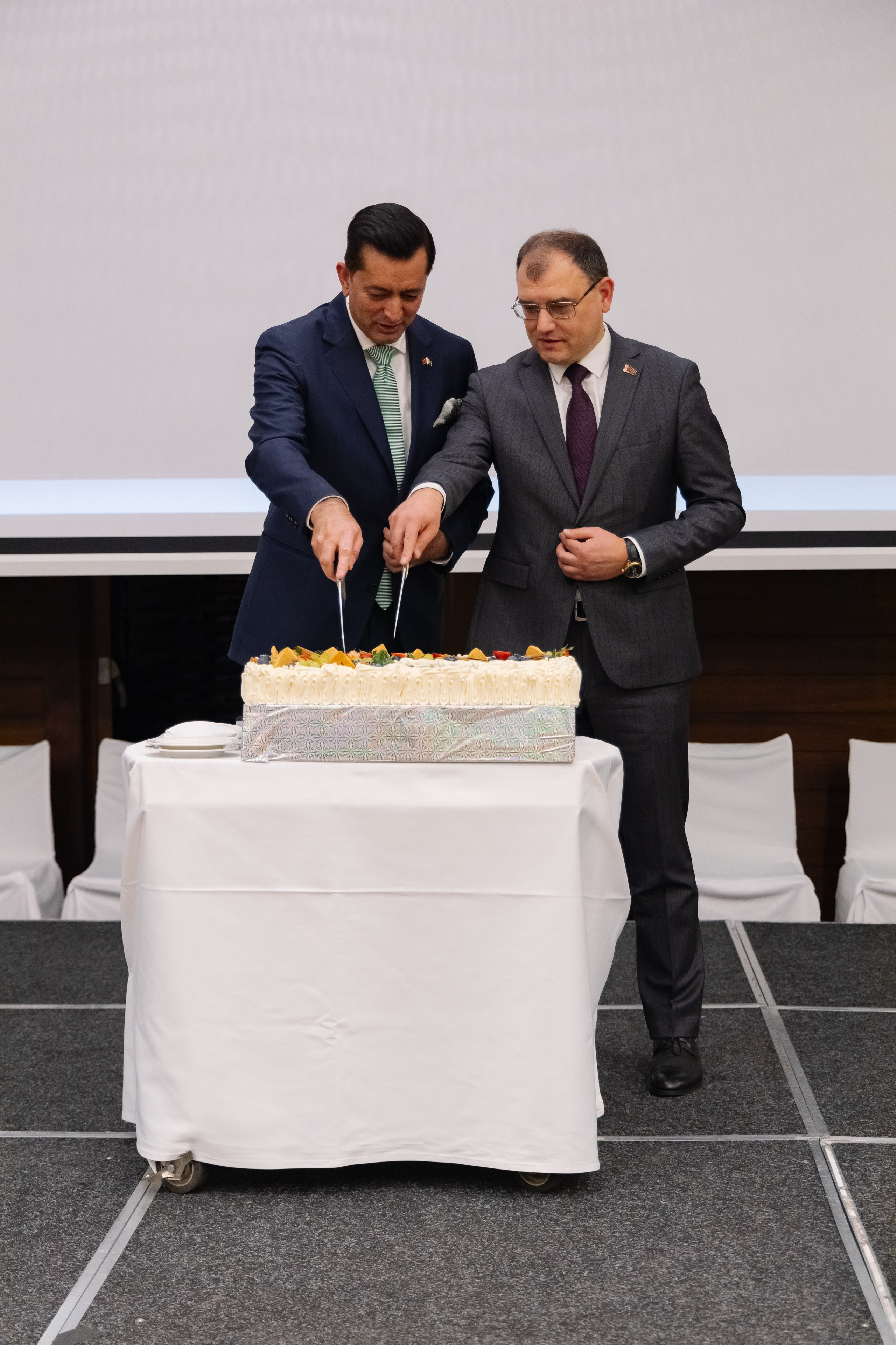 Фотосъемка делегации Пакистана в Беларуси в отеле Марриотт. Свадебный фотограф в Минске/Беларуси Сергей Спиридонов