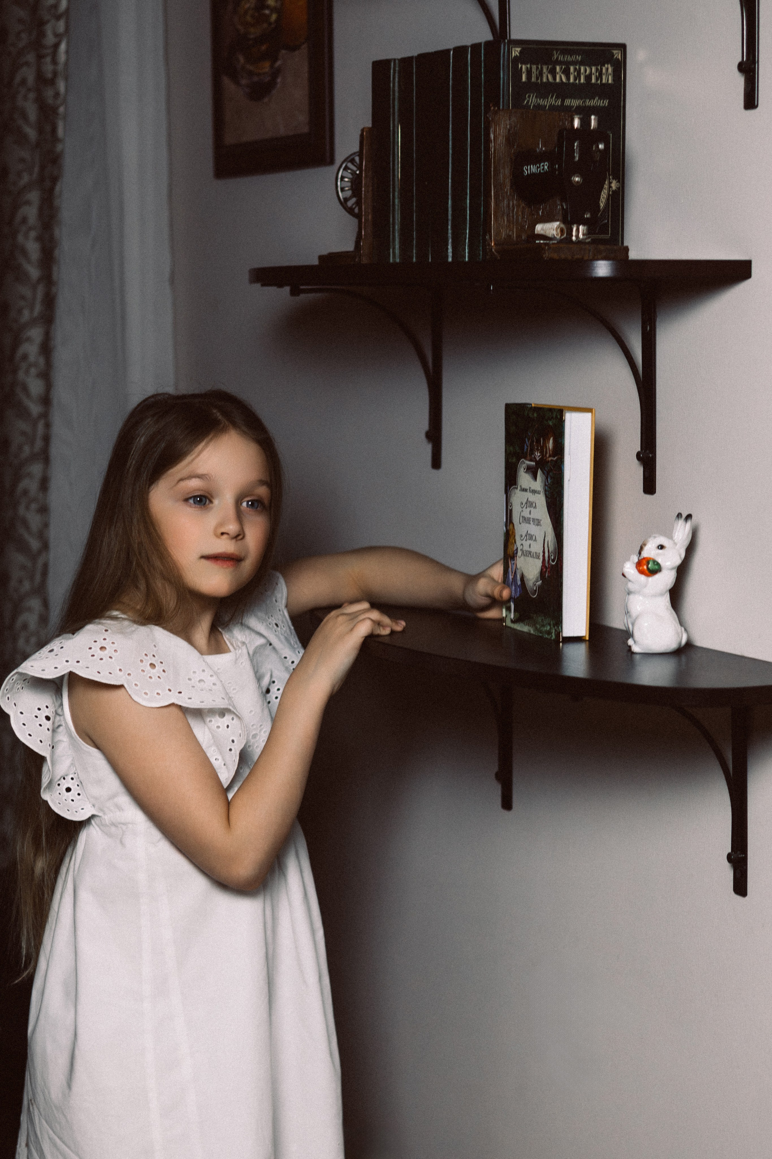 Детский портрет. «Алиса в стране чудес». Портретный фотограф в Южно-Сахалинске Каминская Юлия