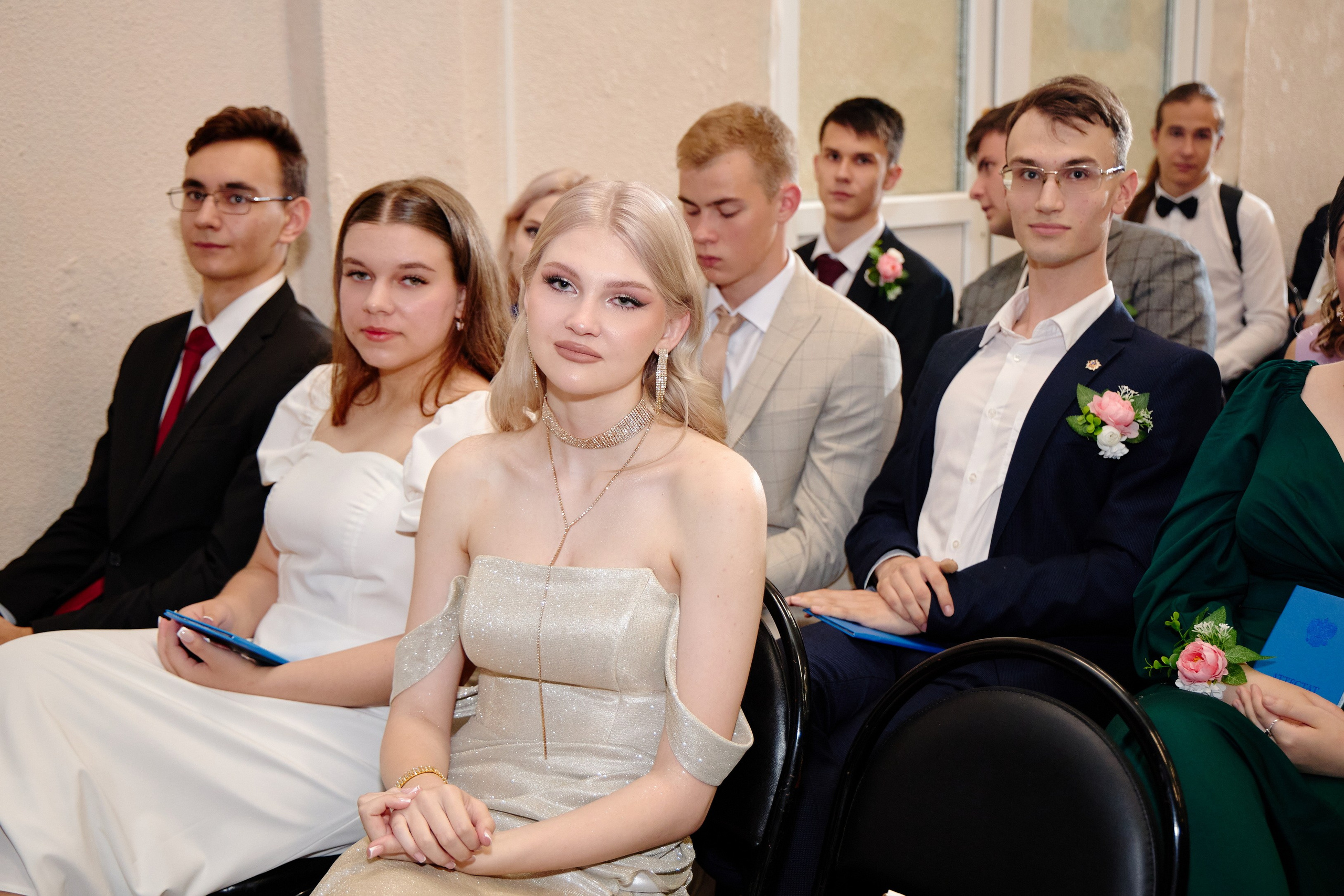 Выпускной 35 Сош. Фотограф Выпускные альбомы Таганрог Сергей Коробченко