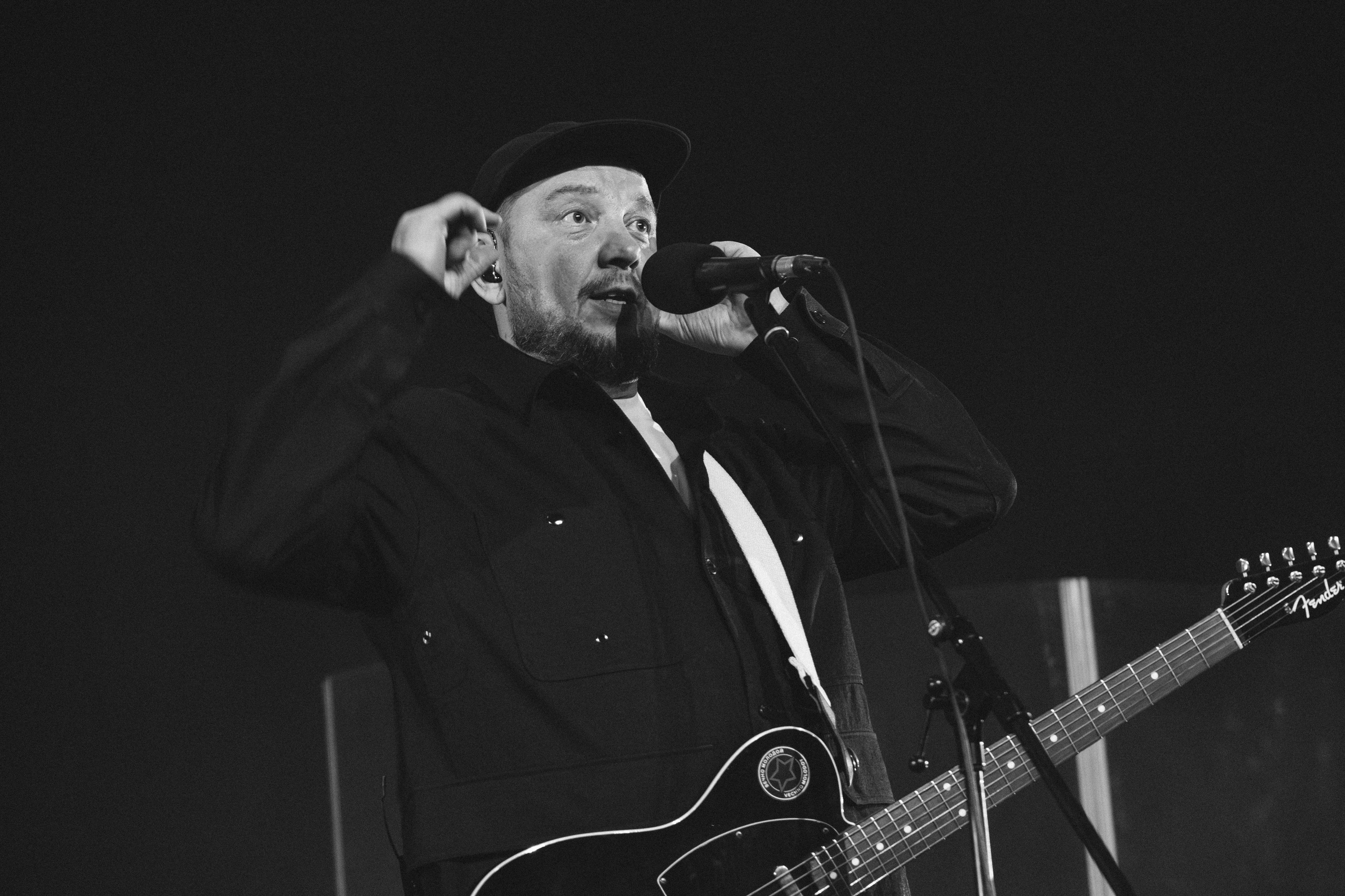 Сергей Бобунец в Красноярске 18.03.26. Фотограф Красноярск съемки лавстори, фотосессия в студии, портретная съемка, творческие фотосессии