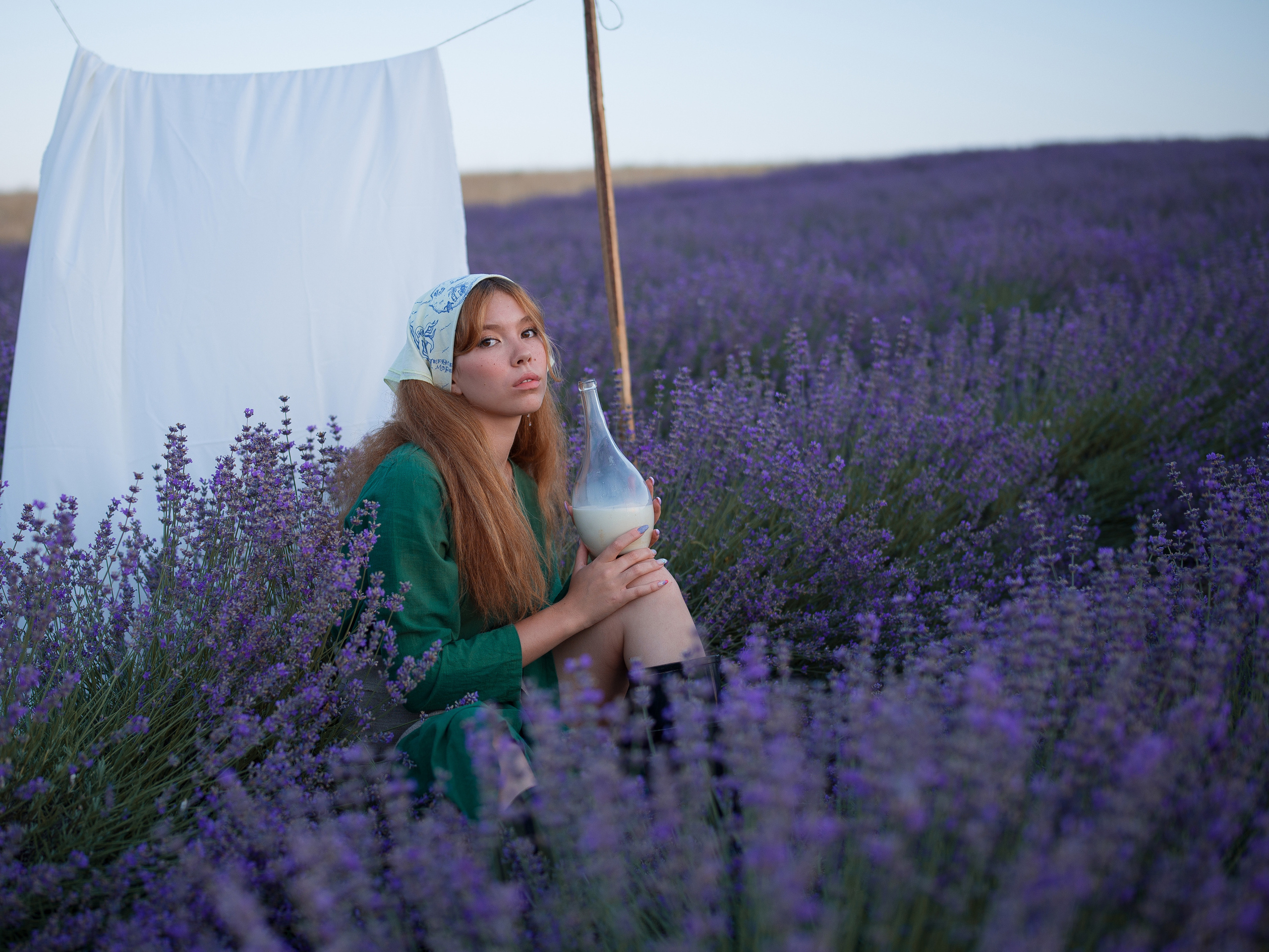Фотосессия под ключ в лаванде в Тургеневке или Холмовке в Крыму