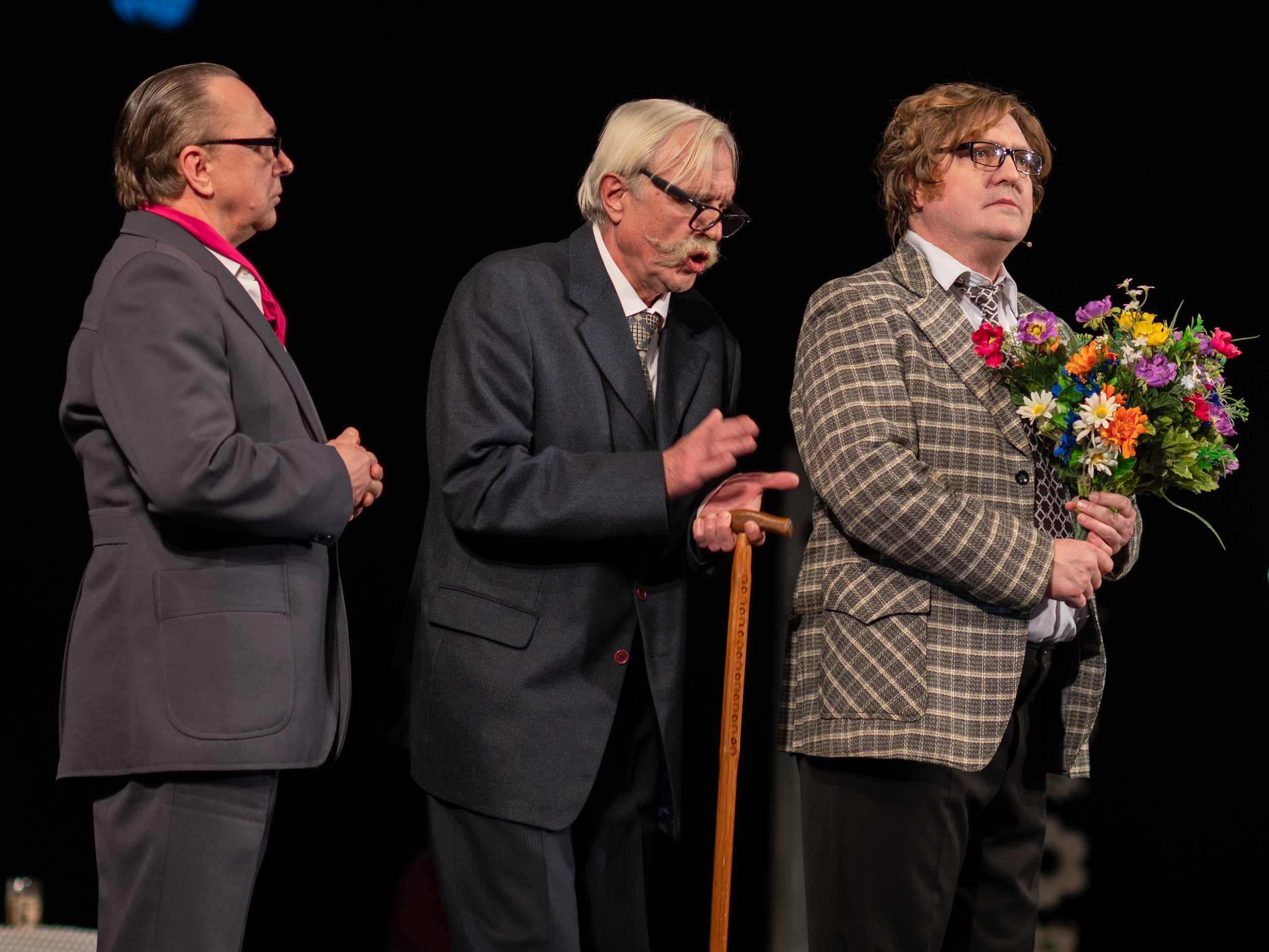 Наставления новоиспеченному жениху в спектакле