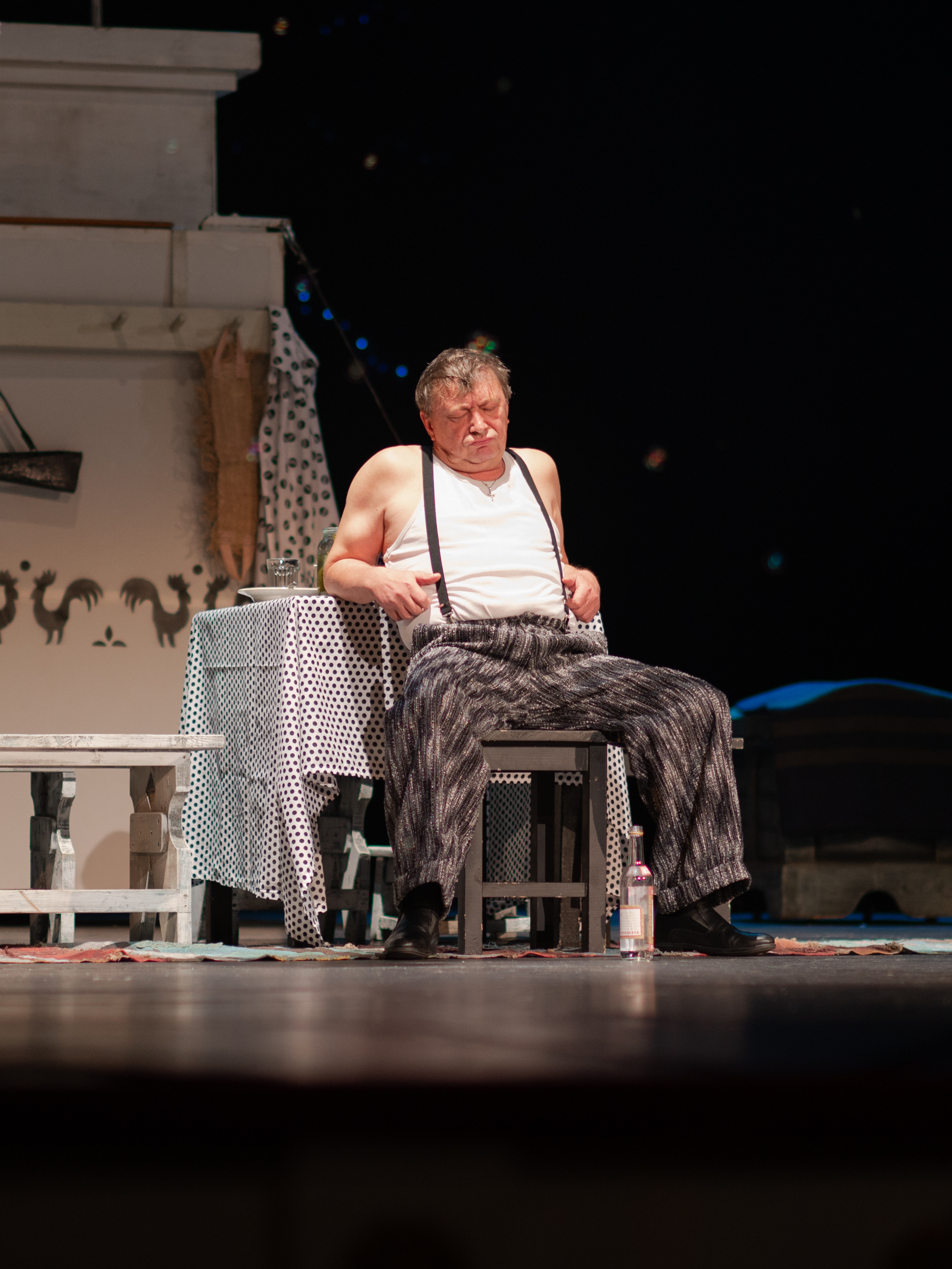 Фотографии спектакля в театре имени Луначарского