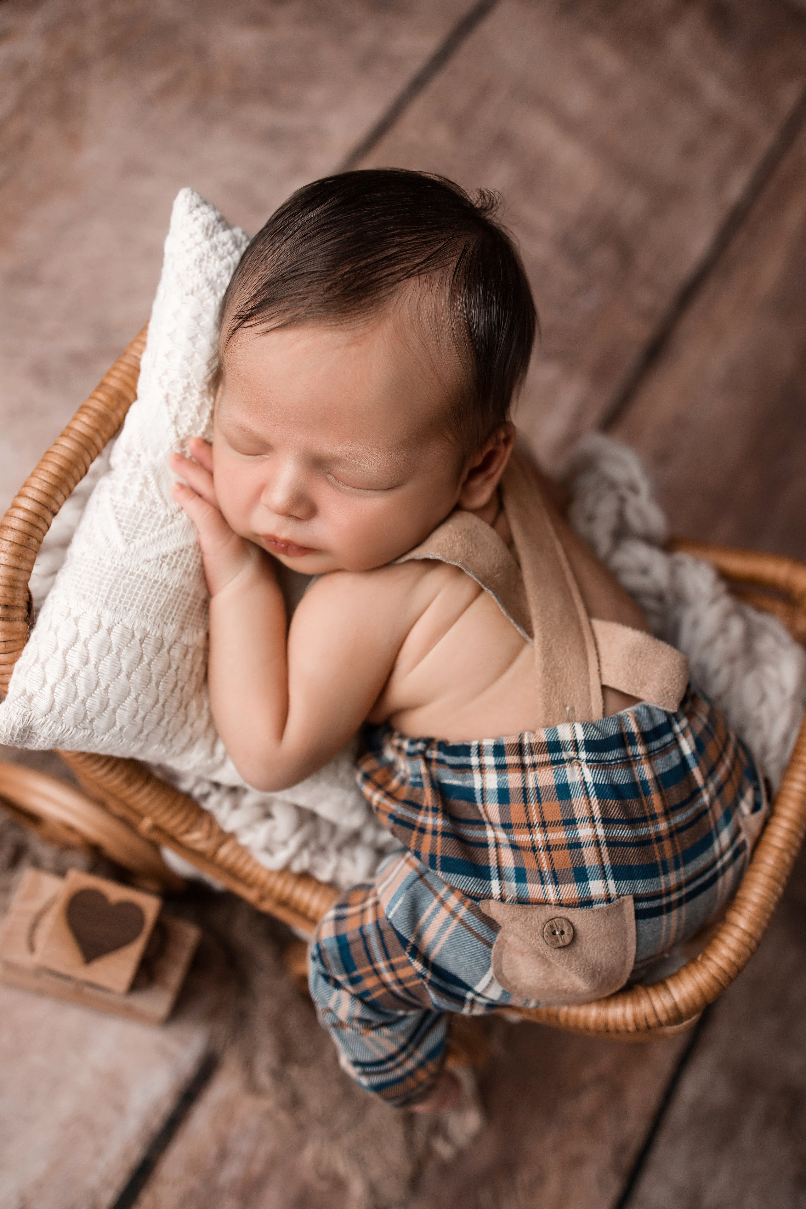 Фотосессия новорожденных в Москве - Newborn Anna