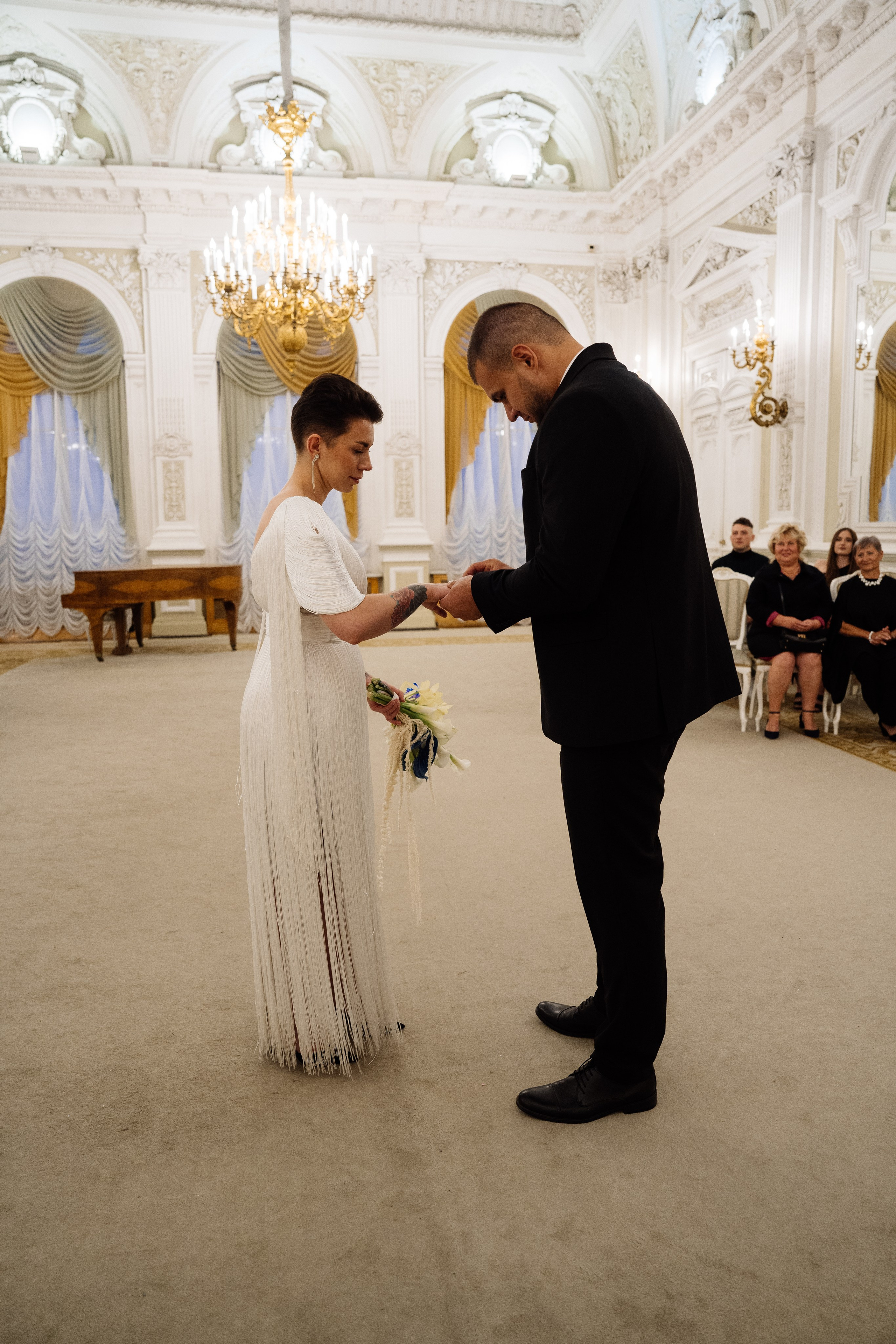 Свадьба в сошиал клабе. Свадебный фотограф организатор в Санкт-Петербурге Ассоль Опарина