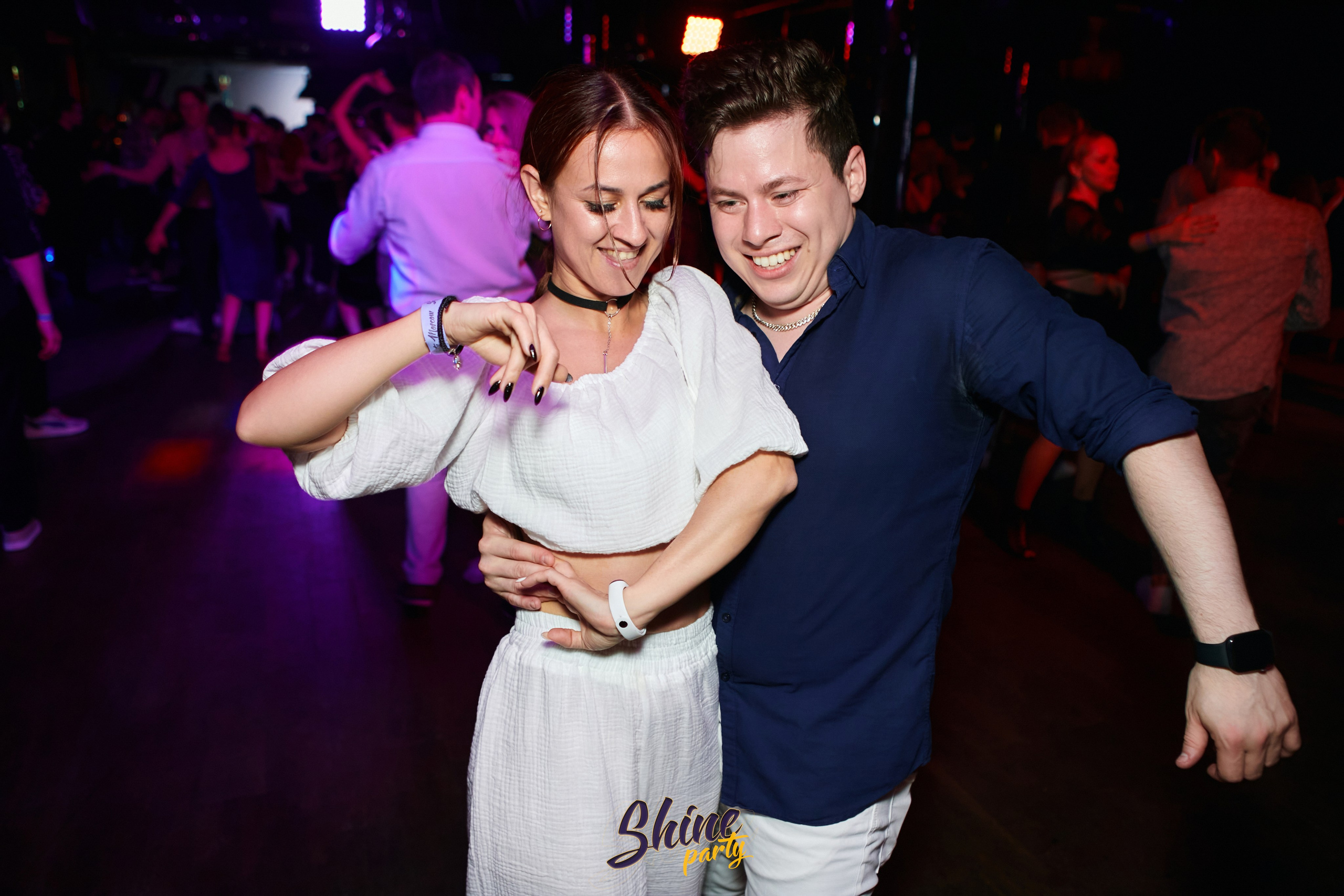 Shine party bachata. Свадебный фотограф