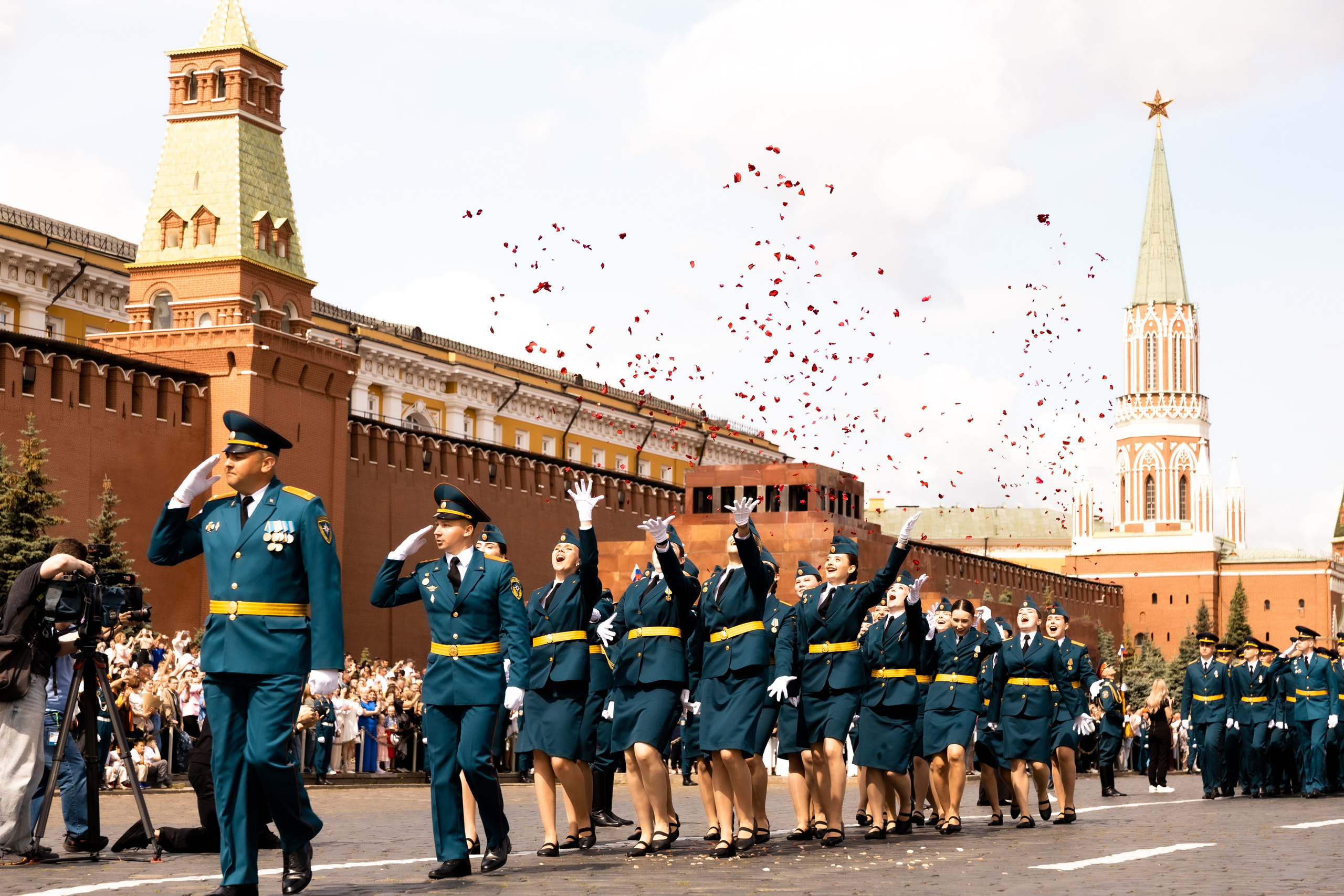 Красная площадь I Выпускной Академии ГПС МЧС России. The EVL gallery