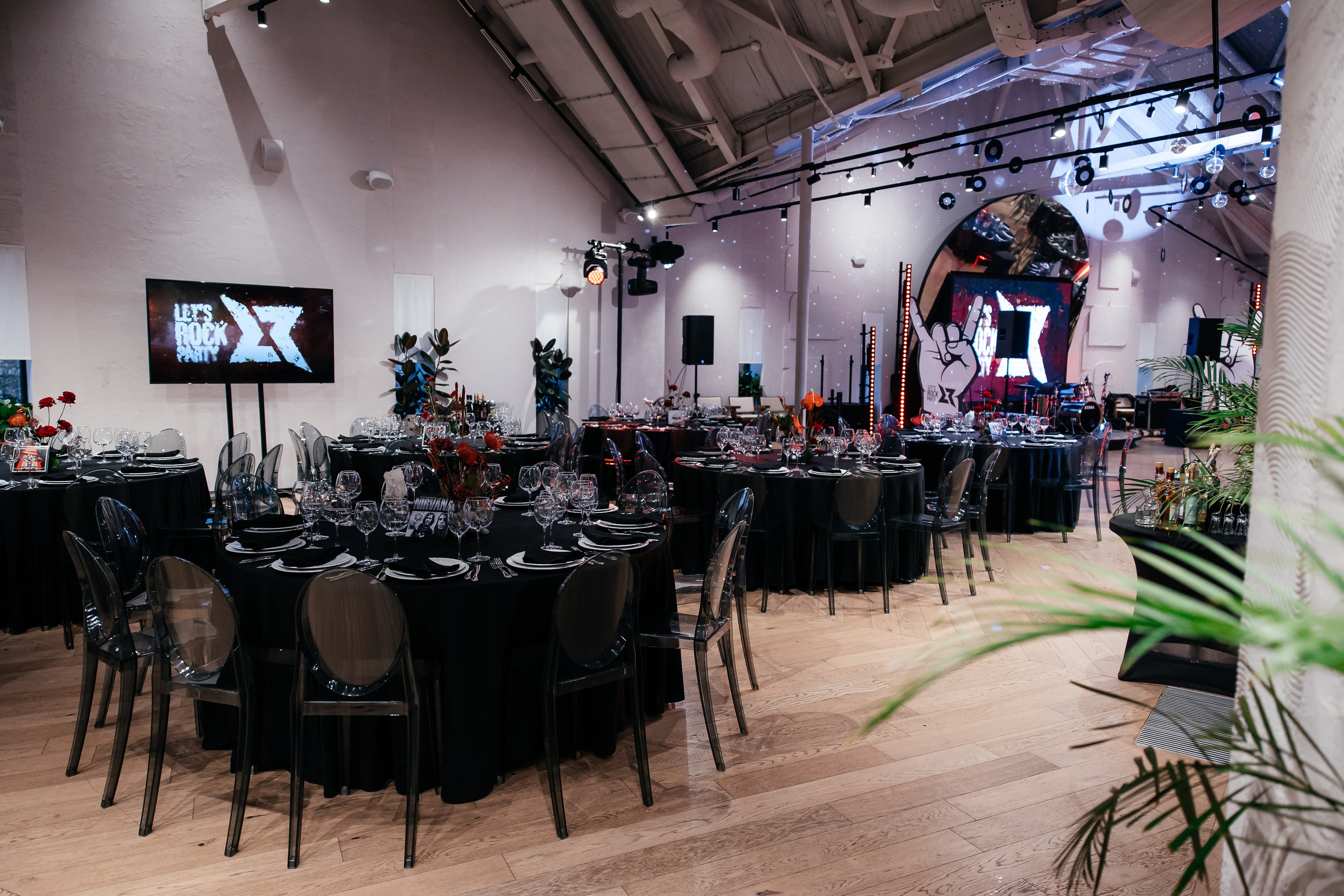 CLEANTOWN 18 лет. Свадебный и семейный фотограф