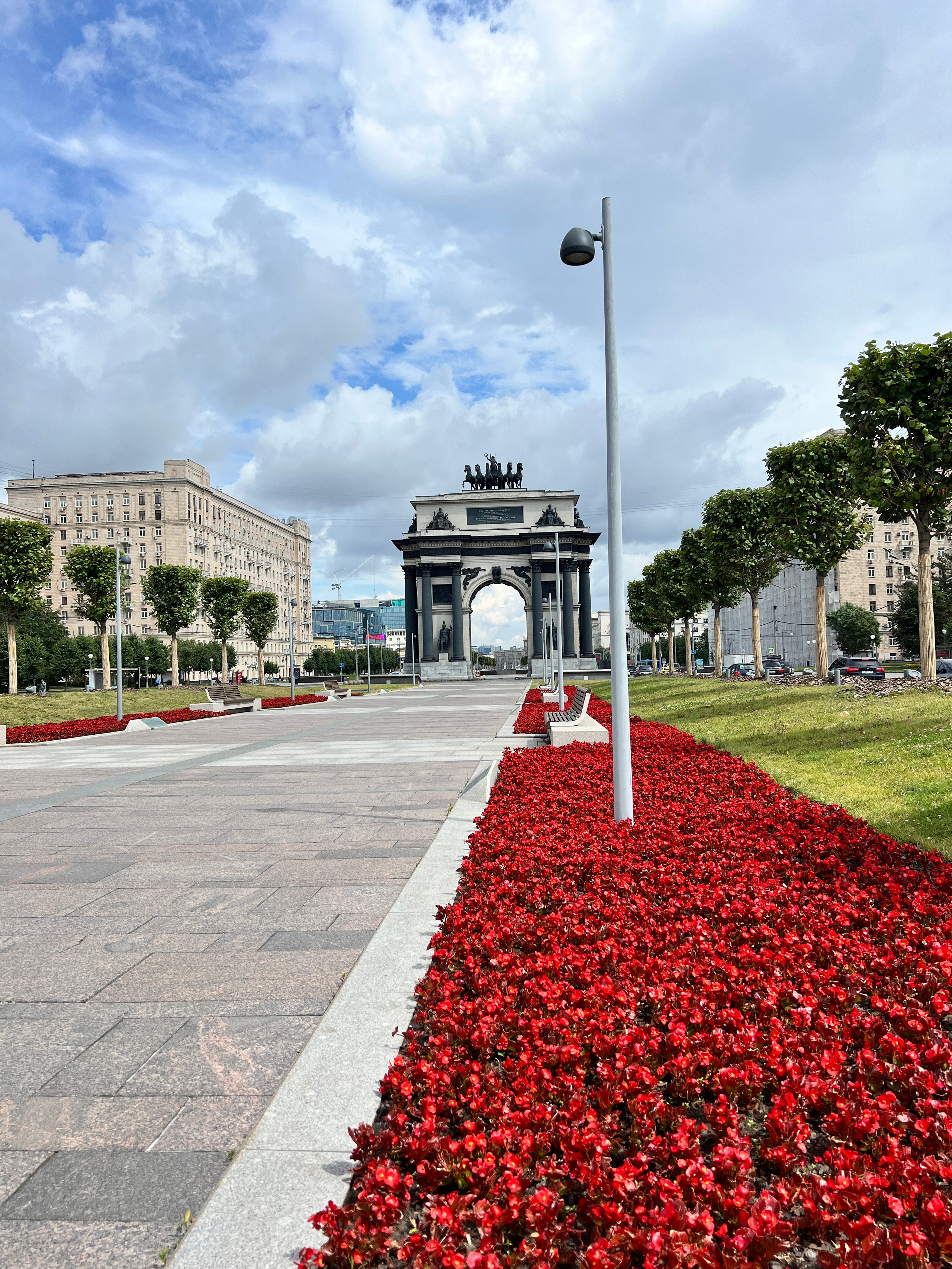 Покуда сердца стучатся, — помните!. П&П — Полезное с Приятным. Фотоэкскурсии — Москва на память. Экскурсовод и фотограф в Москве. Увези столицу в своём альбоме!