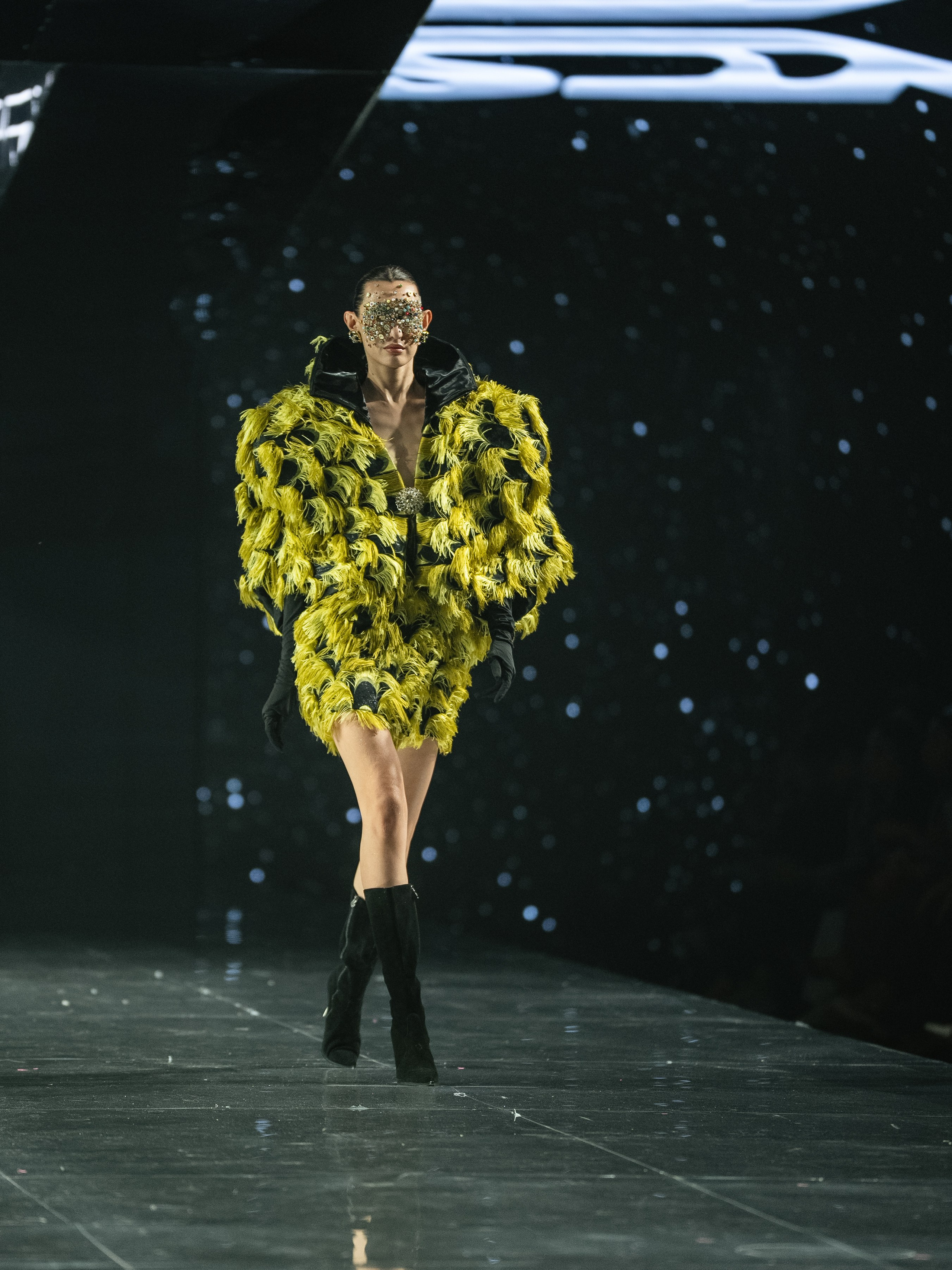 Visa Fashion Week YESYES. Сайт Алматинского НЮ АРТ, будуар и фэшн фотографа Дениса Карпенко