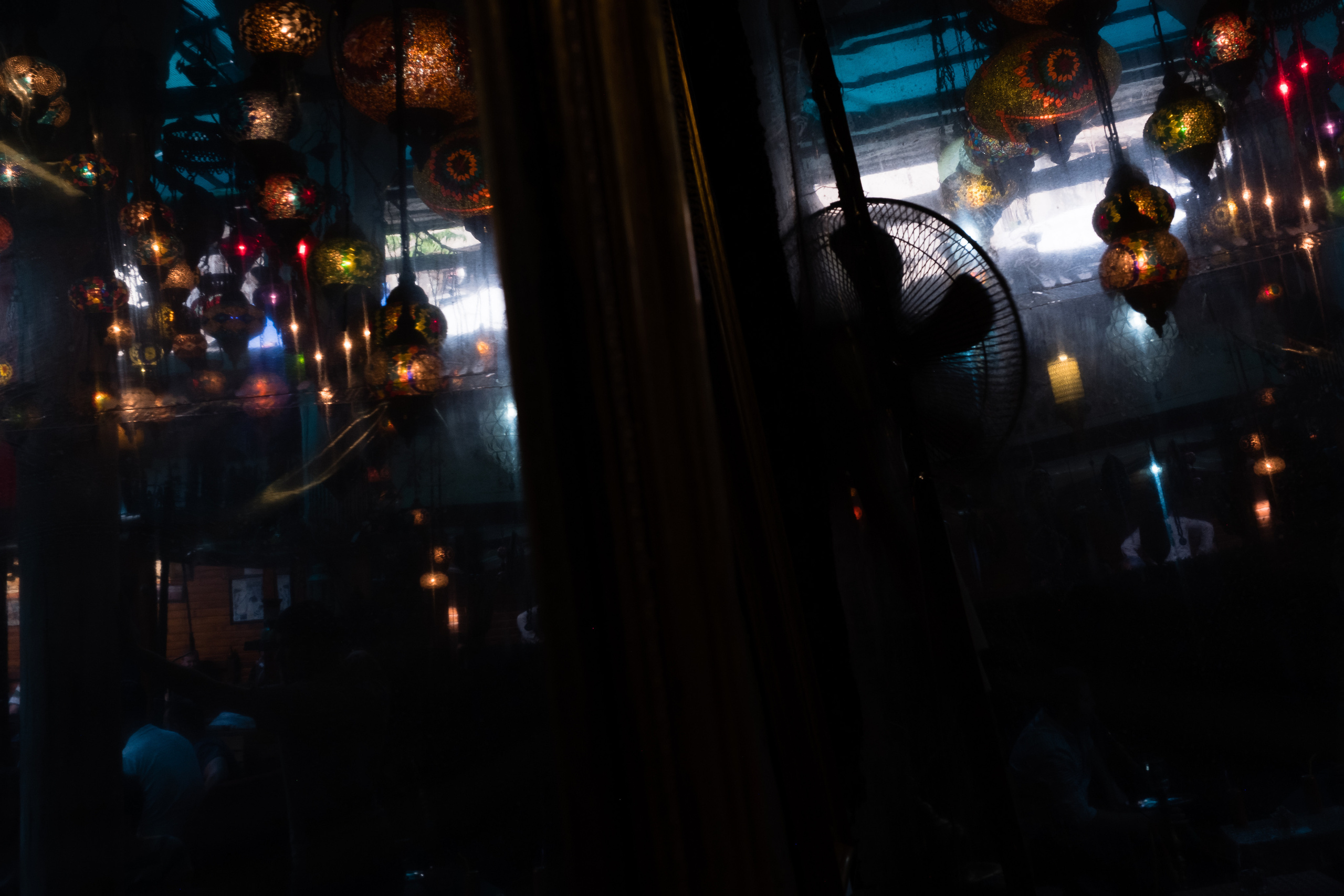 Smoke (Istambul). Street Art photographer Denis Karasev