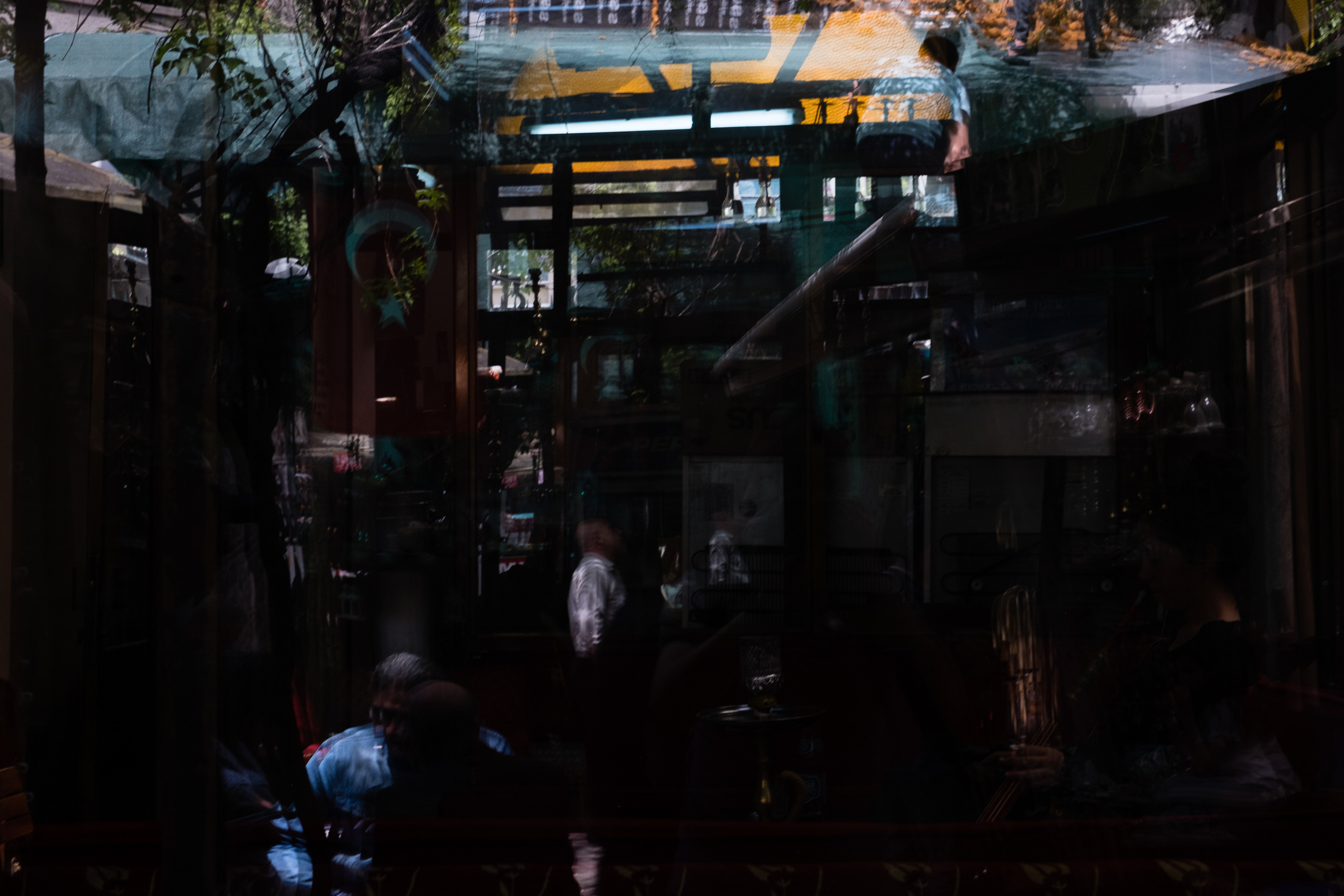 Smoke (Istambul). Street Art photographer Denis Karasev