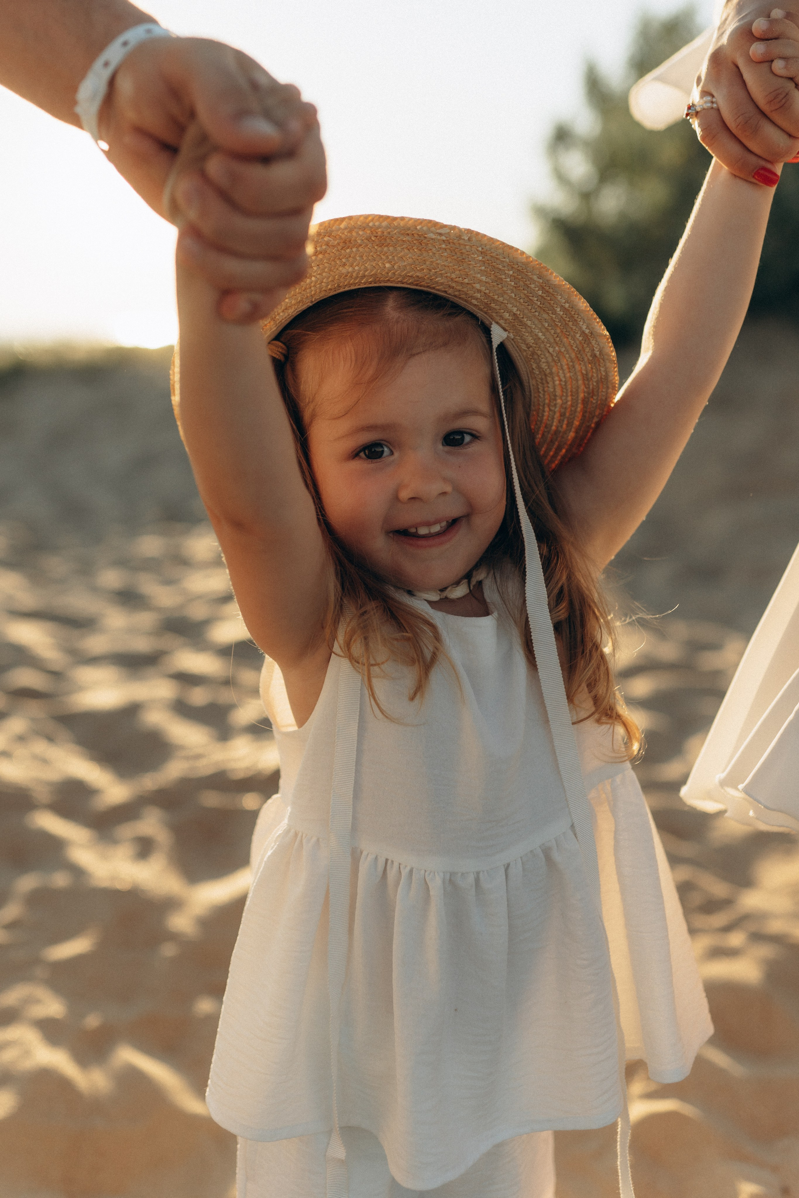 Приключения Аделины на море. Семейный lifestyle фотограф в Москве Рената Рафикова