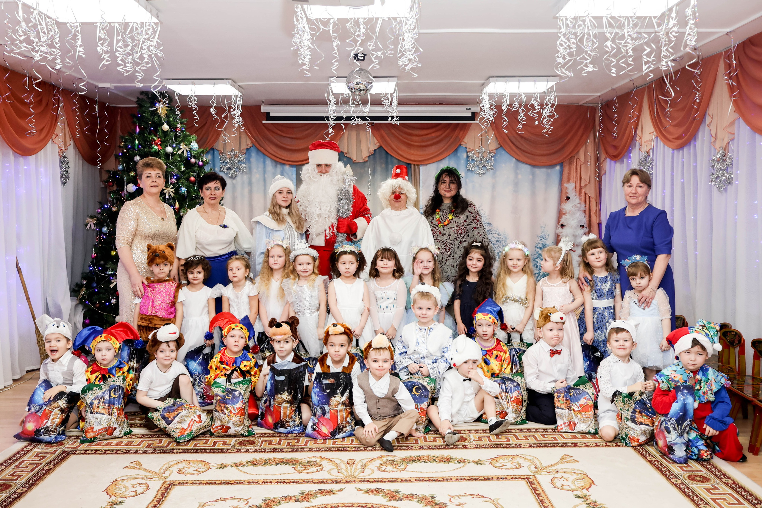 Новогодний утренник гр. «Радуга». Виктория Шишкова свадебный фотограф Москва и МО (Балашиха, Щелково)
