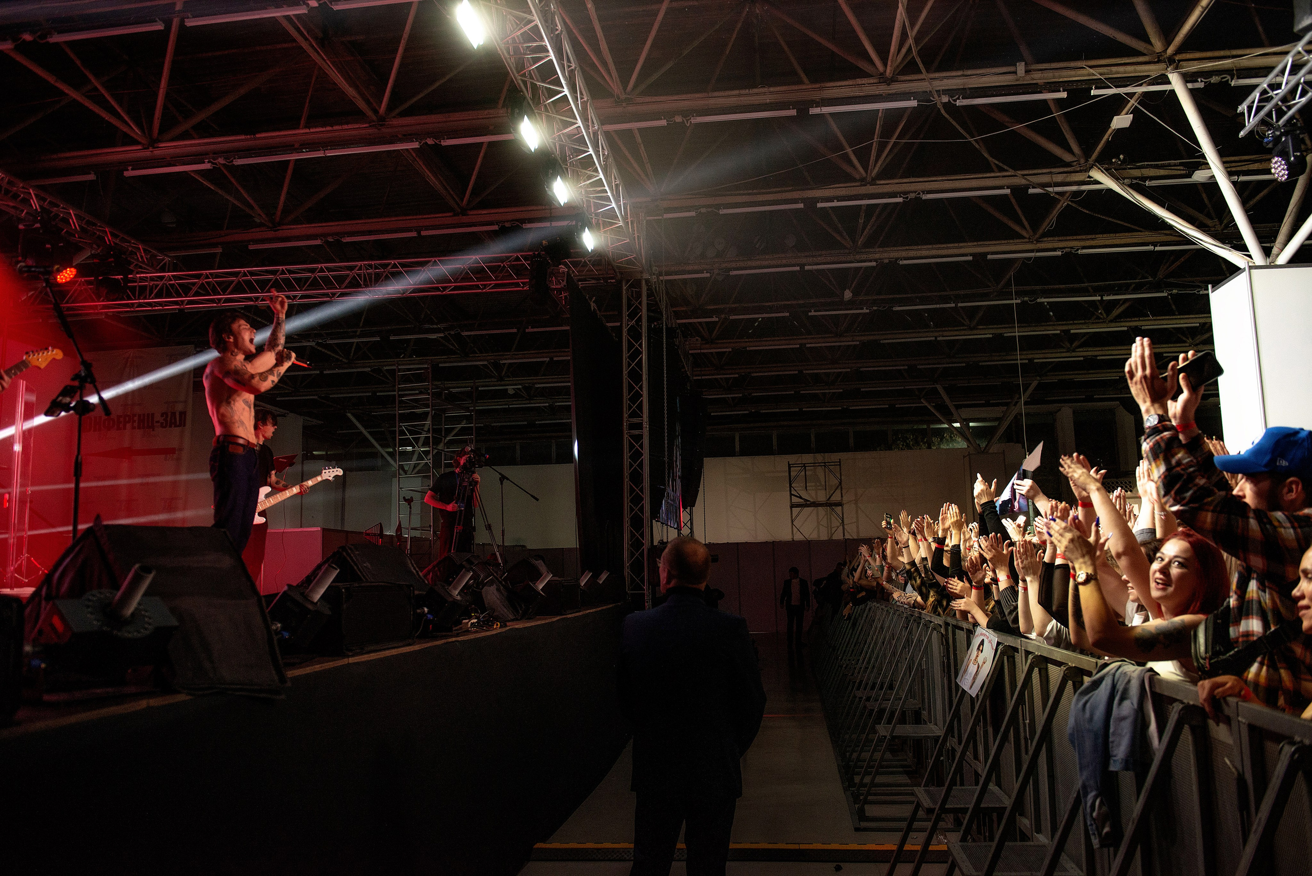 Концерт Хolidayboy. Школьный, фэшн фотограф в Тюмени и в России Ирина Королева