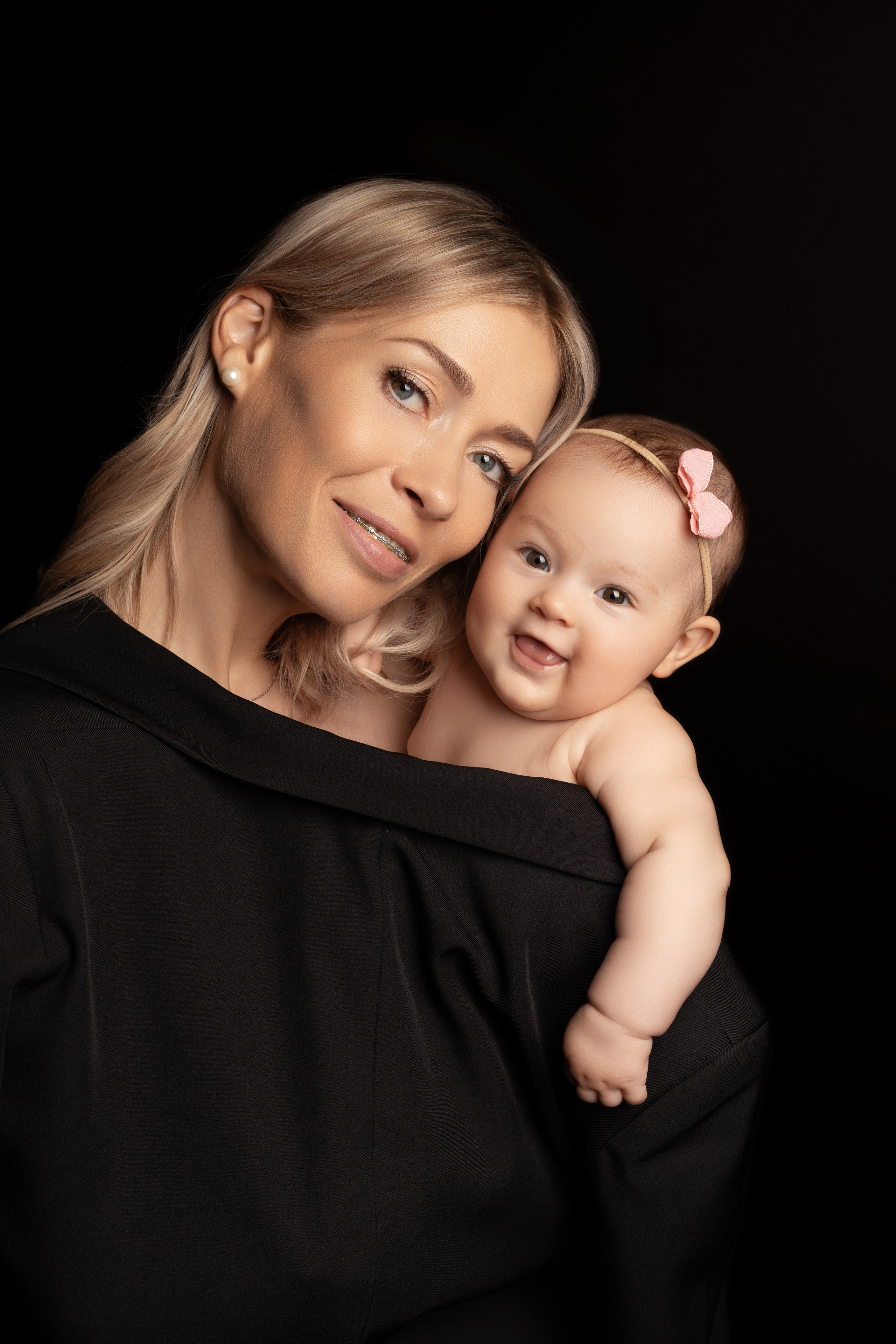 Мама и малыш. Фотограф новорожденных Модяева Ирина