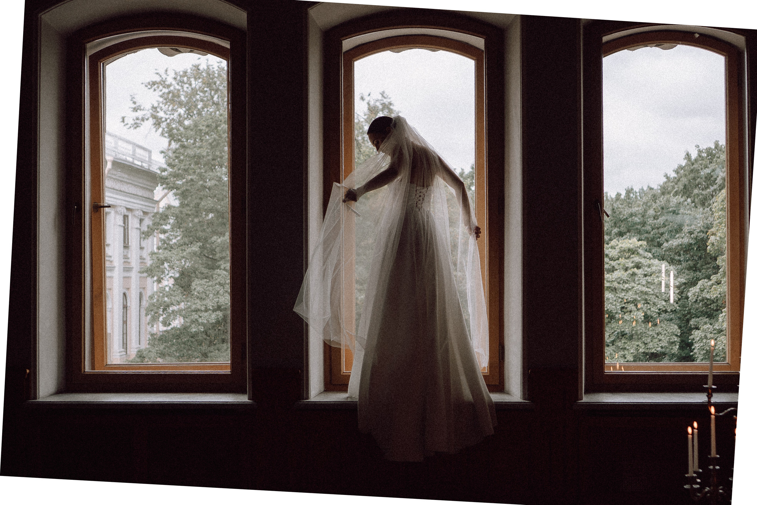 СВАДЕБНАЯ ПРОГУЛКА В САНТК-ПЕТЕРБУРГЕ (ИСАКИЕВСКИЙ СОБОР, ЗИМНЯЯ КАНАВКА, ЭРМИТАЖ И БОЛЬШАЯ МОРСКАЯ УЛИЦА). Профессиональный фотограф, Санкт-Петербург — Виктория Богомолова