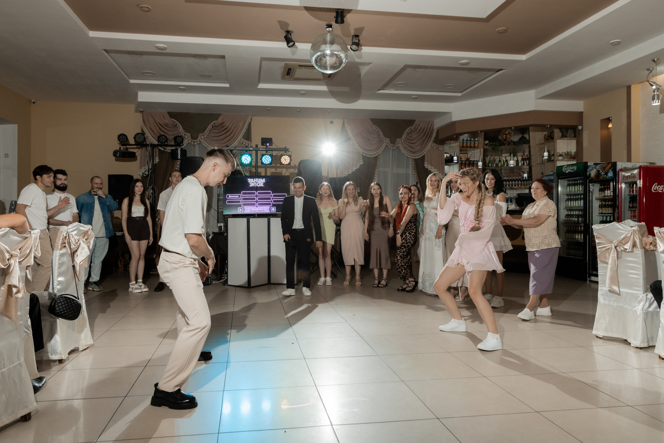 Роман и Александра (банкет). Свадебный фотограф Ангелина Сунгатулина | Саратов | Балаково | Вольск