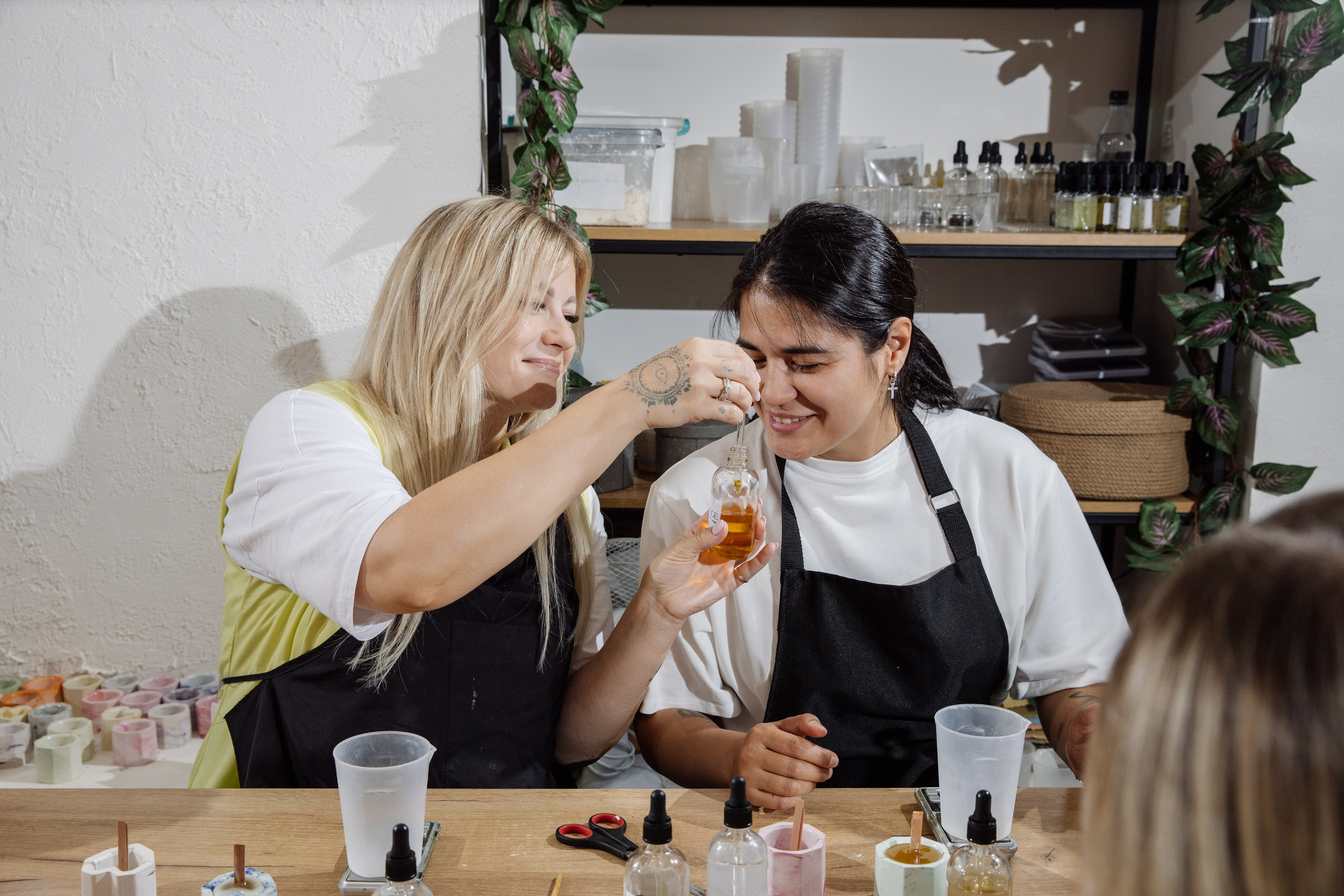 День рождения Марии в студии AROMALAGE — тёплый творческий праздник