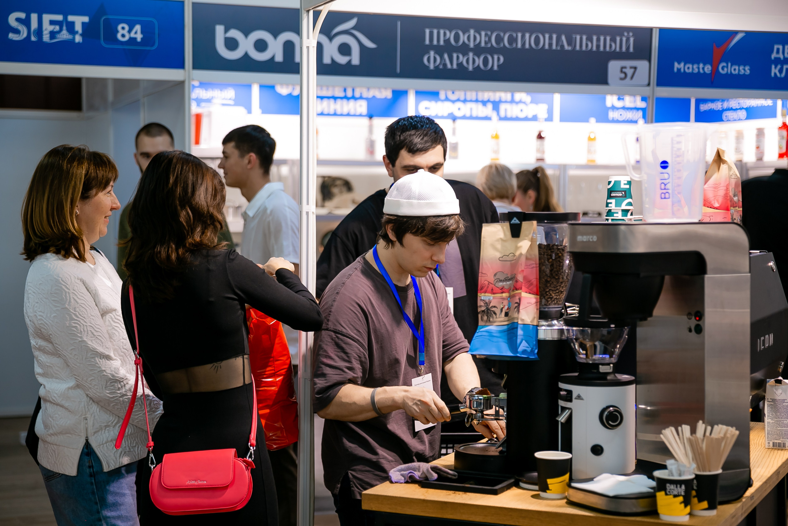 VIII Международный туристский форум «SIFT». Репортажный фотограф в Ялте Алексей Семёнов