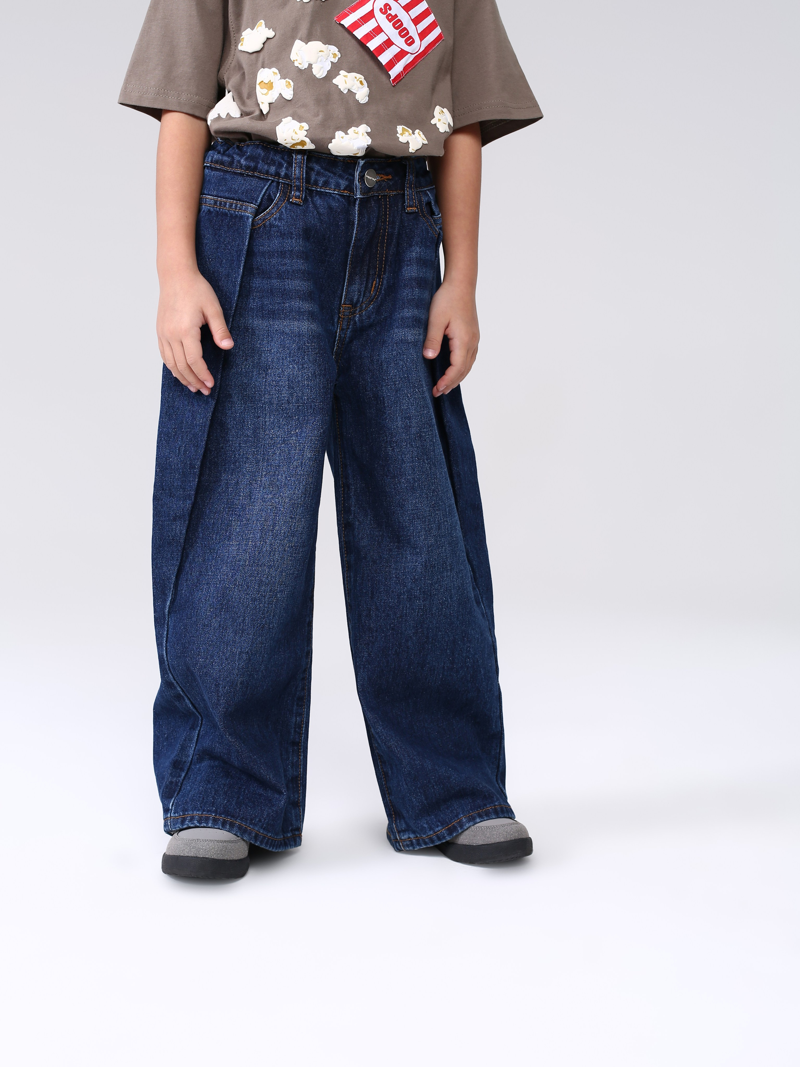 "Профессиональная детская фотосъемка для семейных портретов и воспоминаний""Высококачественная детская съемка новорожденных и малышей в студии""Рекламная детская фотосъемка для альбомов и подарков""Студийная детская съемка с креативными декорациями и позами""Коммерческая детская фотосъемка для маркетинга детских товаров""Фотография детской съемки с акцентом на эмоции и улыбки""Семейная детская съемка для портфолио и социальных сетей""Профессиональная детская фотосъемка с мягким освещением""Рекламные фото детской съемки для сайтов и брошюр""Высокоточная детская съемка для воспоминаний и презентаций""Детская фотосъемка высокого разрешения для семейных альбомов""Коммерческая детская съемка с фокусом на радость и развитие""Студийная фотосъемка детской съемки для брендов и маркетинга""Фотографии детской съемки для подарков и увеличения клиентов""Профессиональная детская съемка для каталогов и семейных историй" "Профессиональная каталожная фотосъемка товаров для e-commerce и интернет-магазинов""Высококачественная каталожная съемка одежды и аксессуаров с белым фоном""Рекламная каталожная фотосъемка для маркетинга продуктов и брендов""Студийная каталожная съемка с детальной проработкой текстур и материалов""Коммерческая каталожная фотосъемка для каталогов и онлайн-платформ""Фотография каталожной съемки с акцентом на дизайн и презентацию товаров""Предметная каталожная съемка для увеличения продаж в e-commerce""Профессиональная каталожная фотосъемка с использованием студийного освещения""Рекламные фото каталожной съемки для сайтов и социальных сетей""Высокоточная каталожная съемка товаров для презентаций и брошюр""Каталожная фотосъемка высокого разрешения для онлайн-магазинов""Коммерческая каталожная съемка с фокусом на качество и детализацию""Студийная каталожная фотосъемка для брендов и ритейла""Фотографии каталожной съемки для маркетинговых кампаний""Профессиональная каталожная съемка для каталогов и увеличения конверсии"