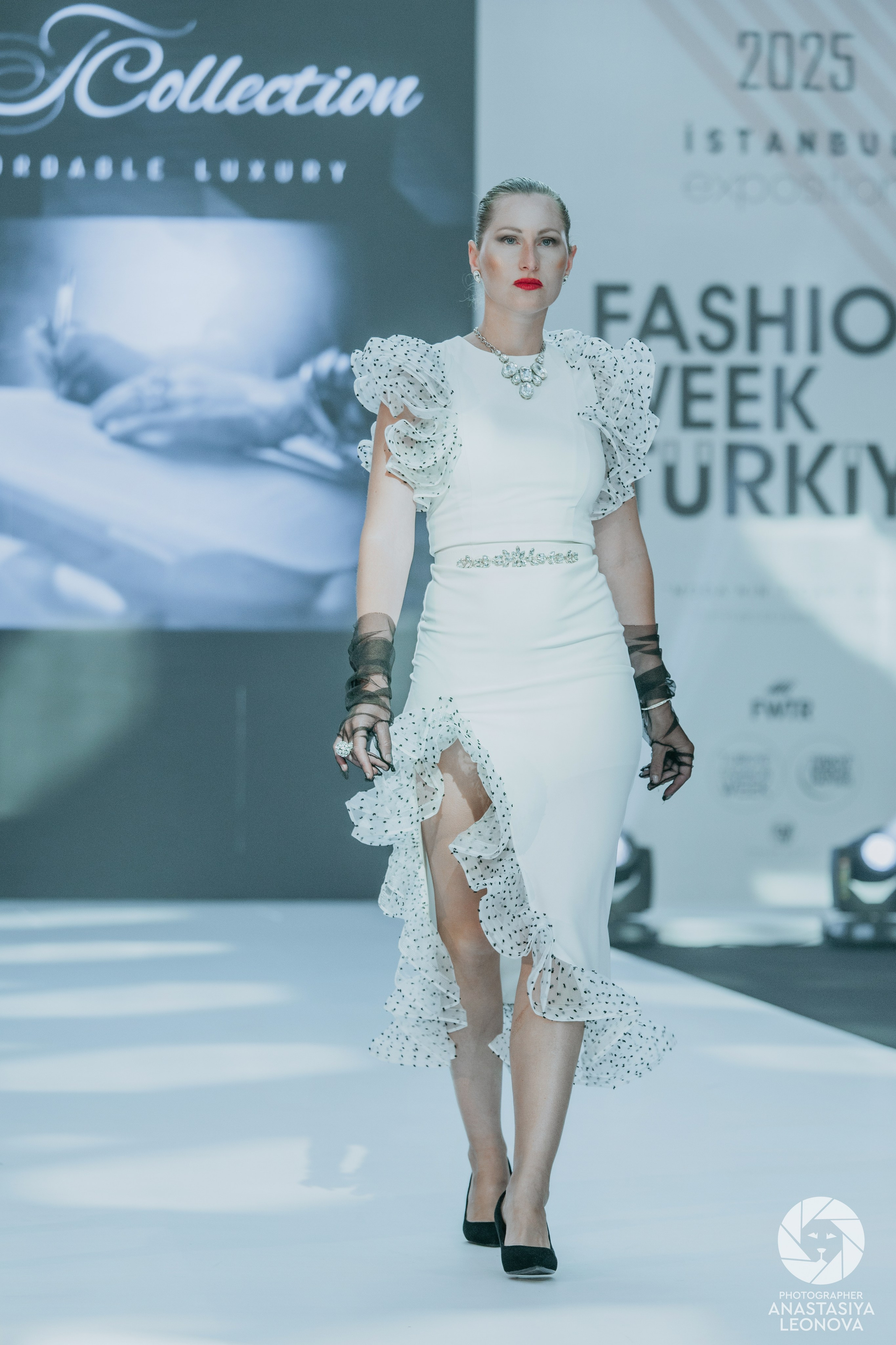 Fashion Week Türkiye [spring, 2025]. Anastasia Leonowa