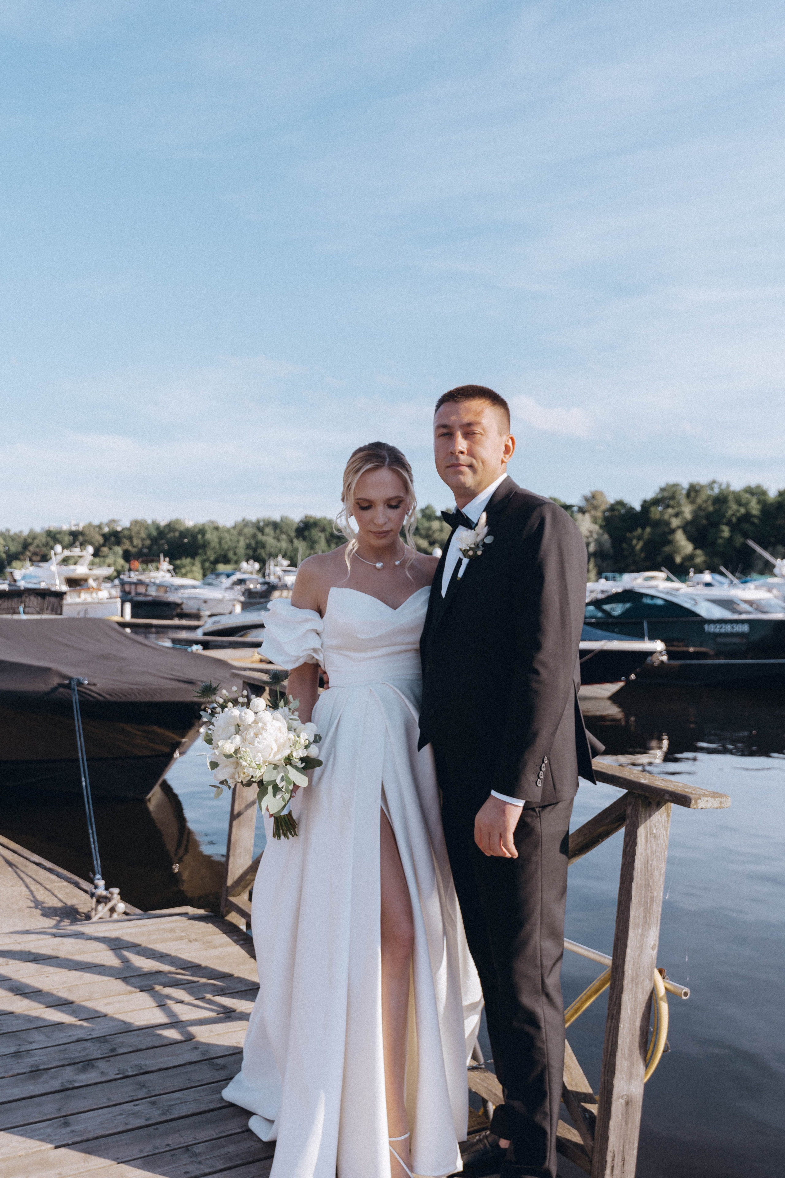 СВАДЕНБНАЯ СЬЕМКА НА КАТЕРЕ ПО КАНАЛАМ САНКТ-ПЕТЕРБУРГА И В АКВАТОРИИ НЕВЫ. Профессиональный фотограф, Санкт-Петербург — Виктория Богомолова