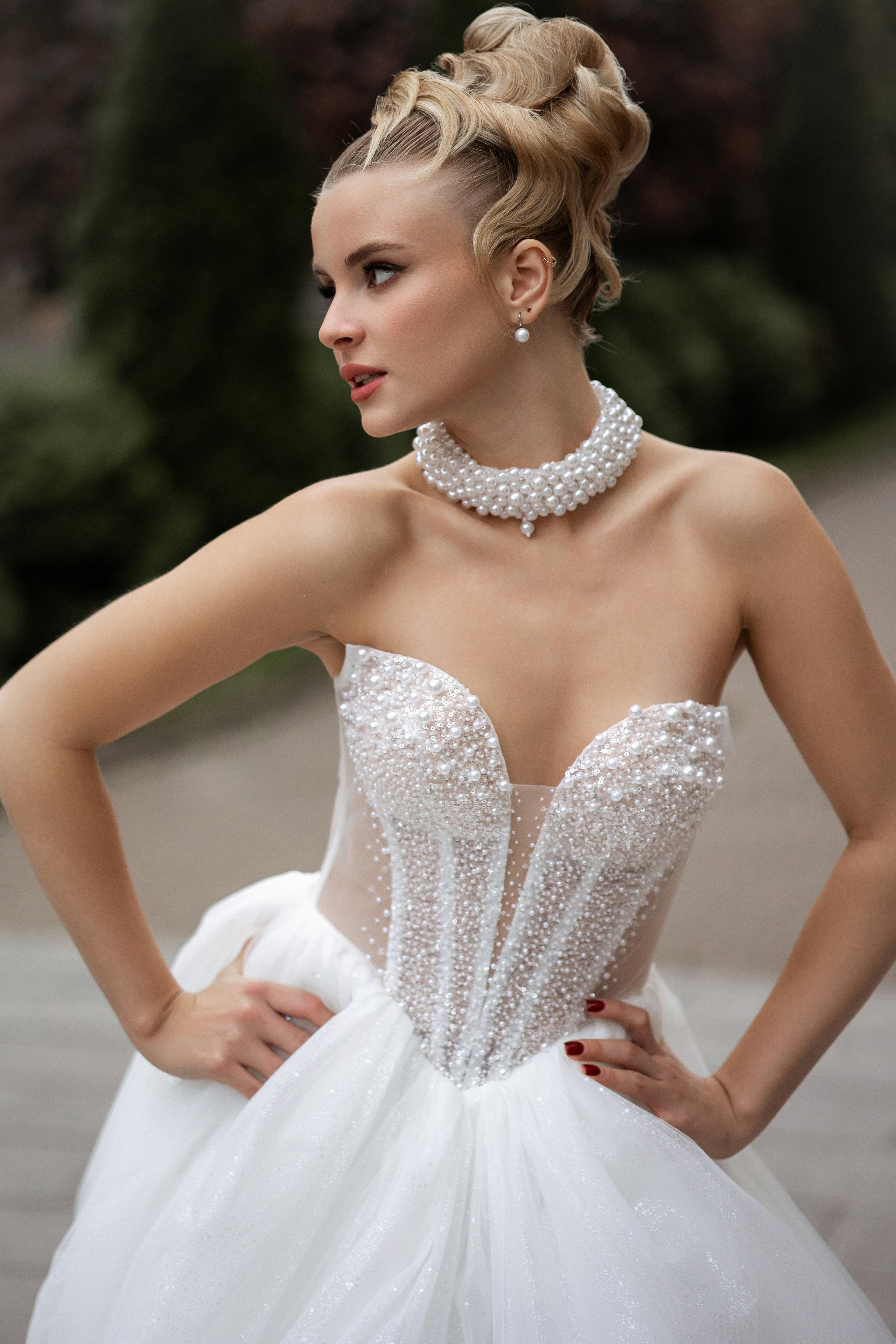 Локация отель Акрон платья салон Свадебный Мир модель Арина. Свадебный и семейный фотограф Татьяна Ласкина в Великом Новгороде