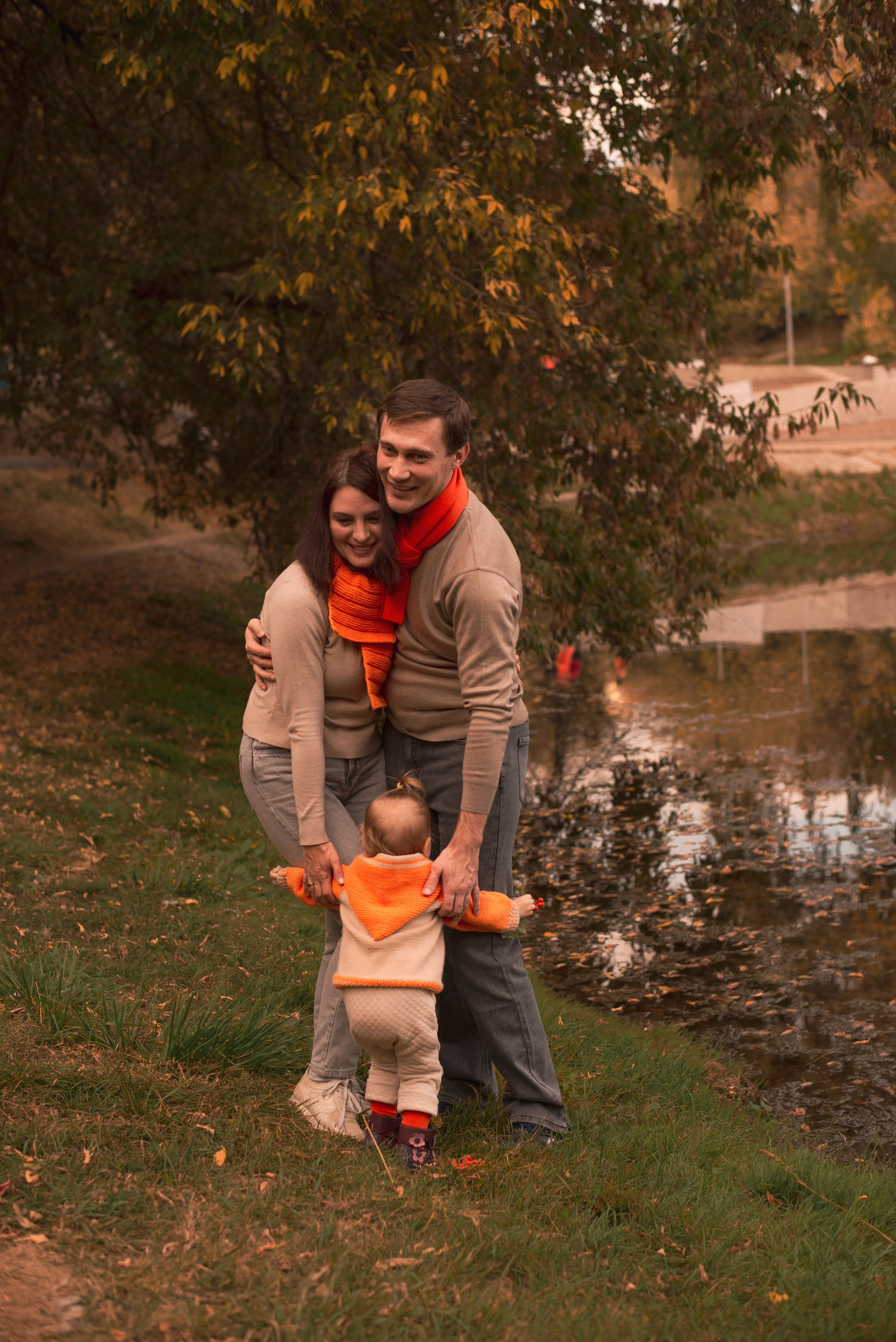 Семейная фотопрогулка на пруду. Фотограф • Фототерапевт г. Москва
