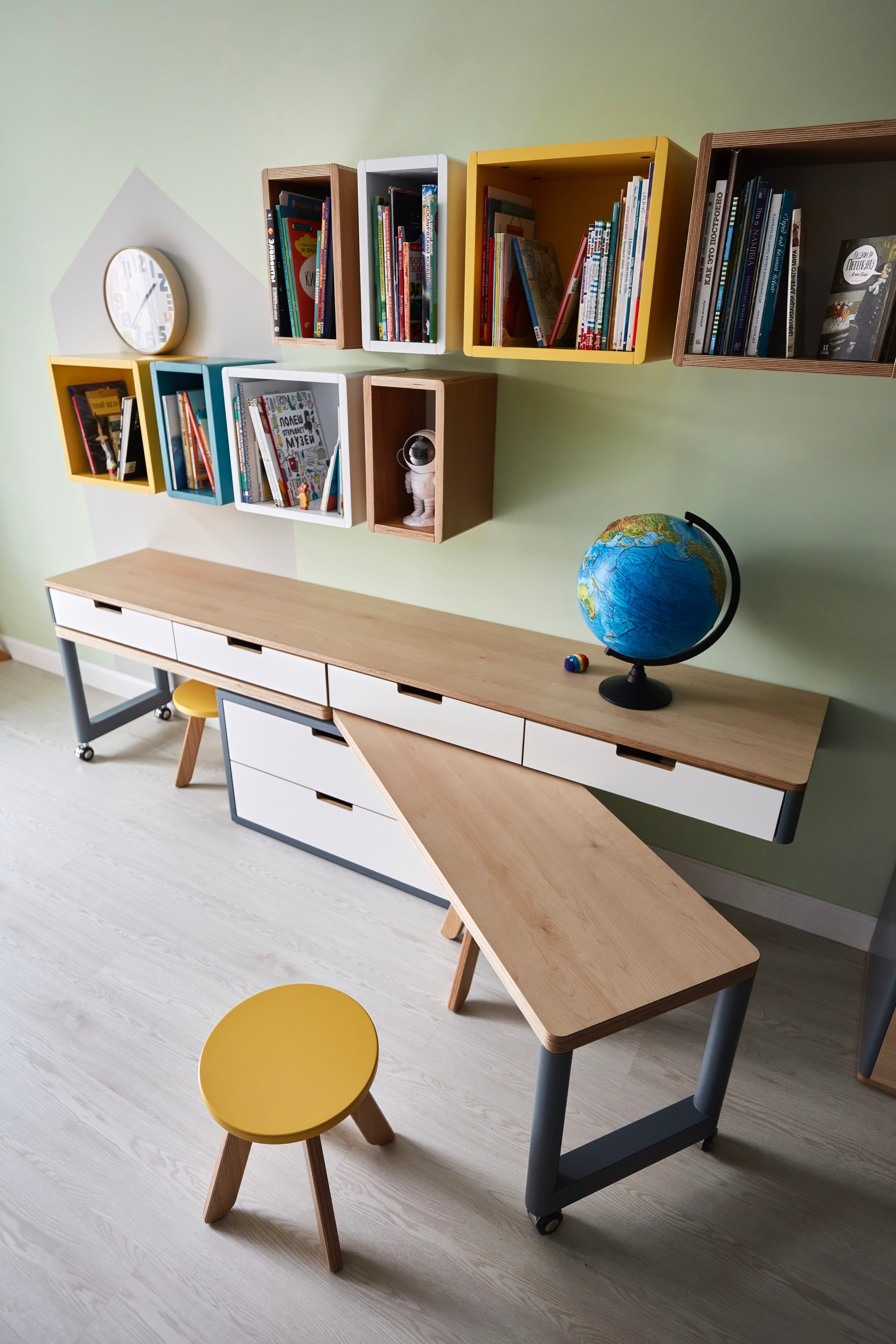 YA. Семейное бюро Малицких