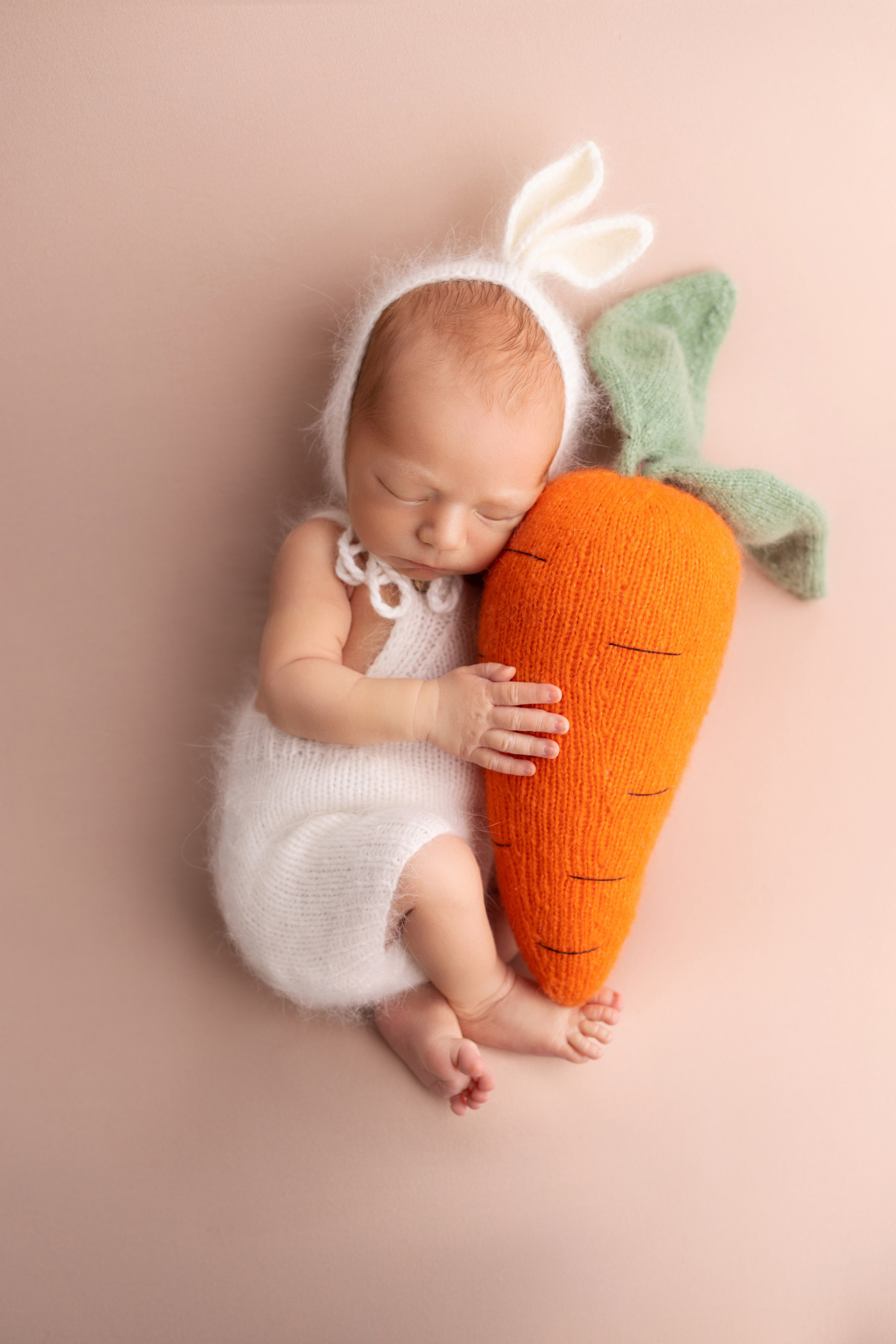 Классическая фотосессия малыша. Фотограф новорожденных малышей в Омске и Омской области Эльвира Камаева