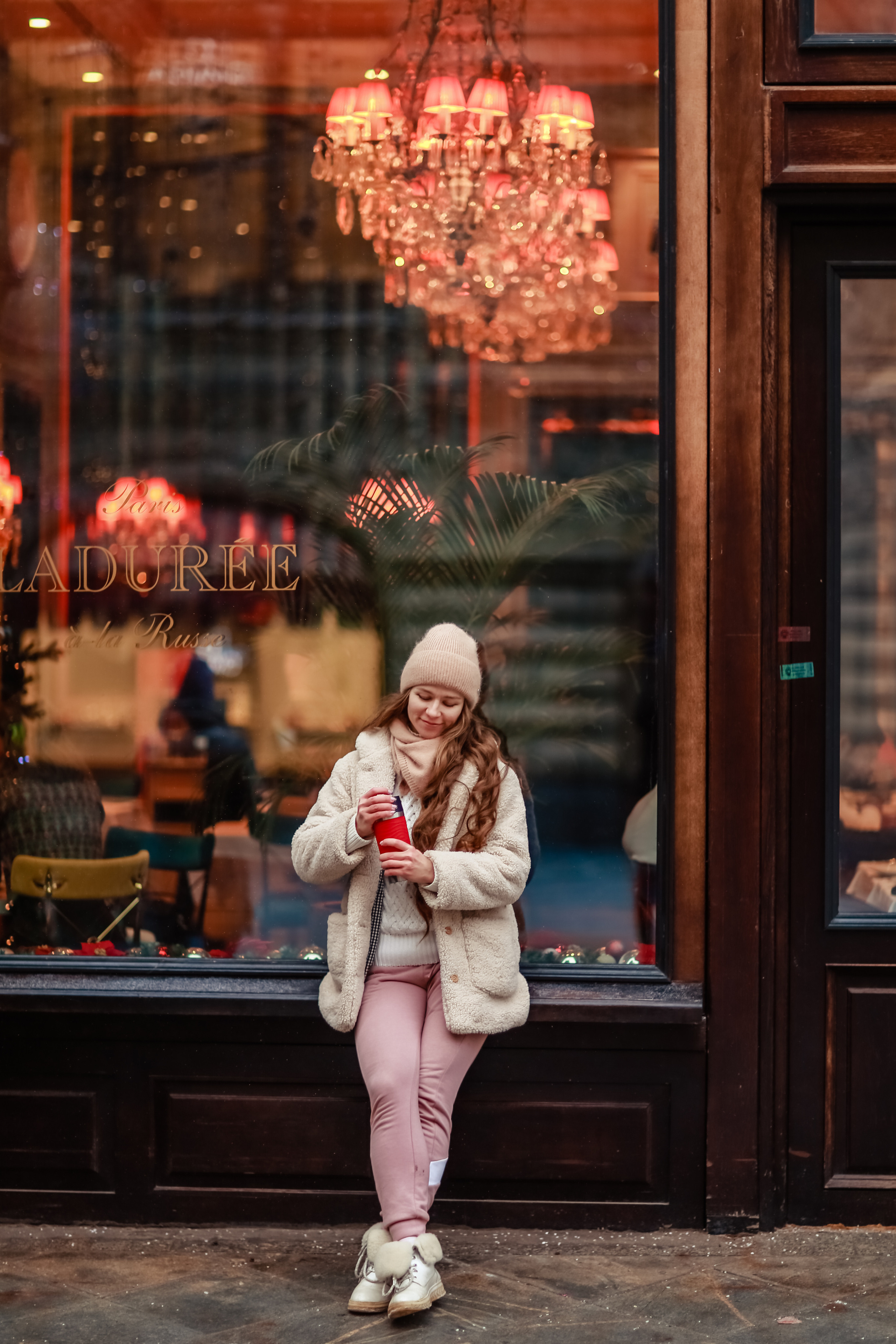 Новогодняя фотопрогулка у ГУМа с Любой. Фотограф в Москве. Контент для блога. В портфолио и просто на память