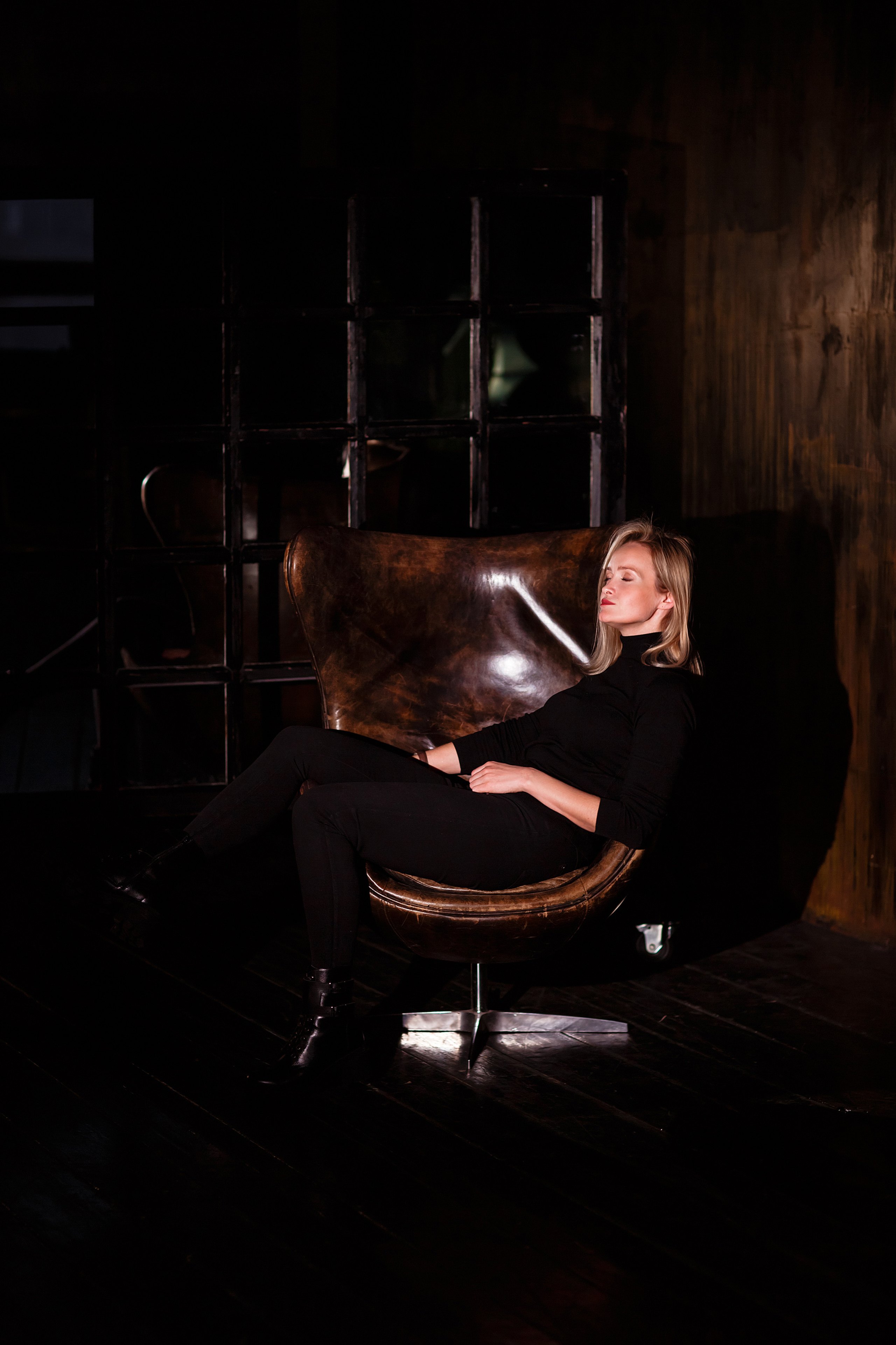 Студийная фотосессия для Анны в Москве. Фотограф в Москве. Контент для блога. В портфолио и просто на память