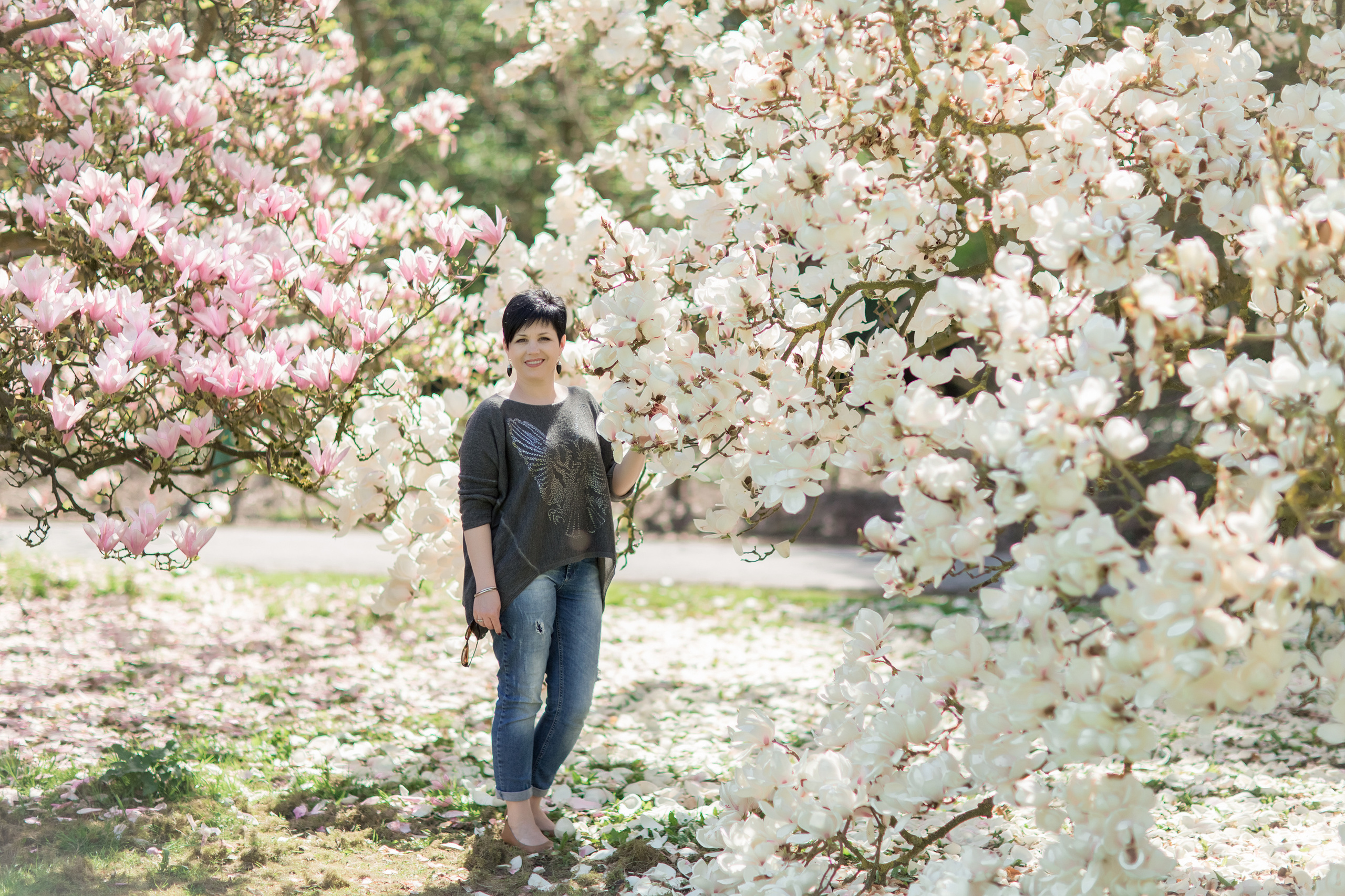 Фотосесия в цветении Москва. Фотограф в Москве. Контент для блога. В портфолио и просто на память