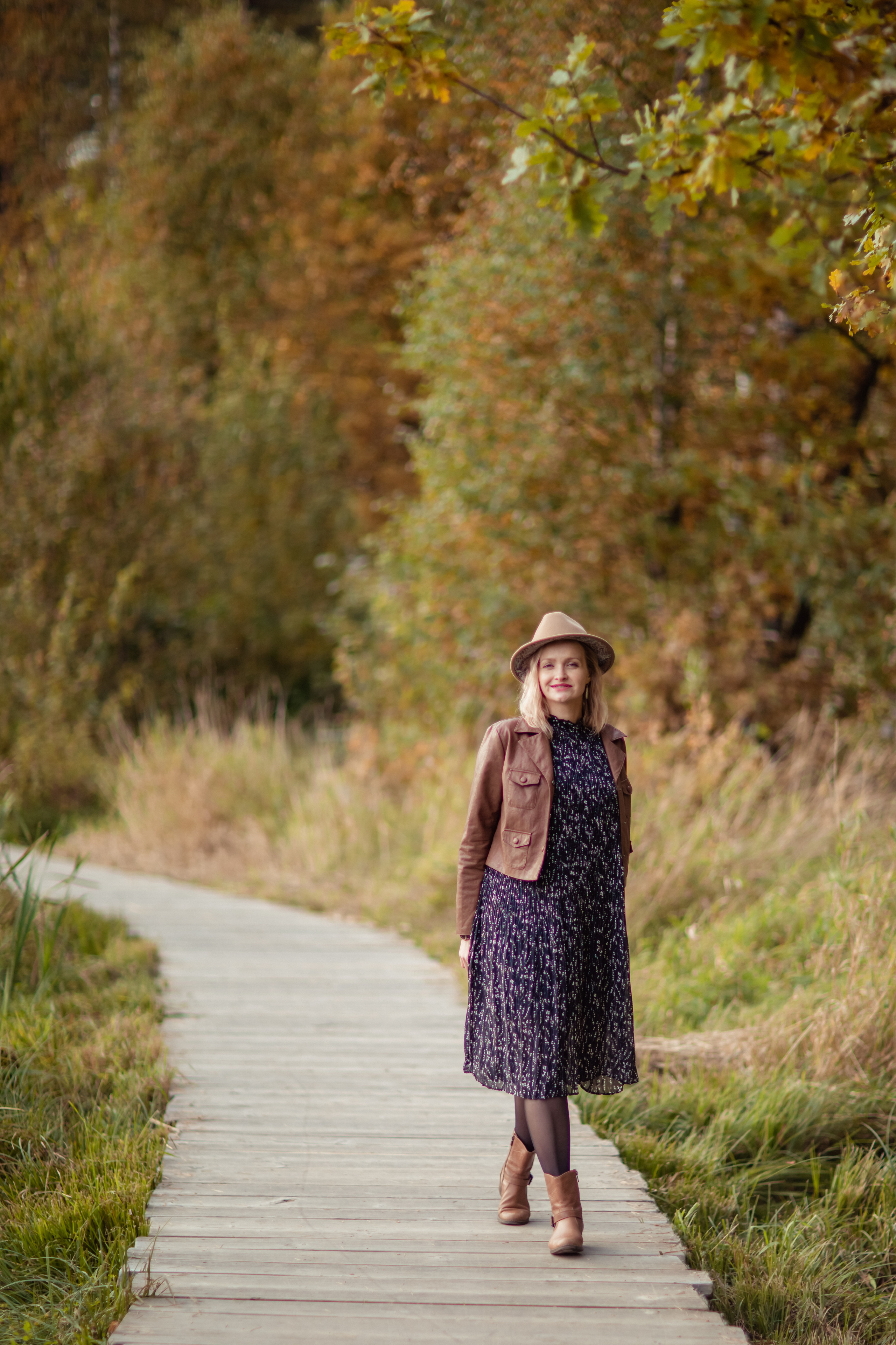 Осенняя фотопрогулка для Ани и Вики. Фотограф в Москве. Контент для блога. В портфолио и просто на память