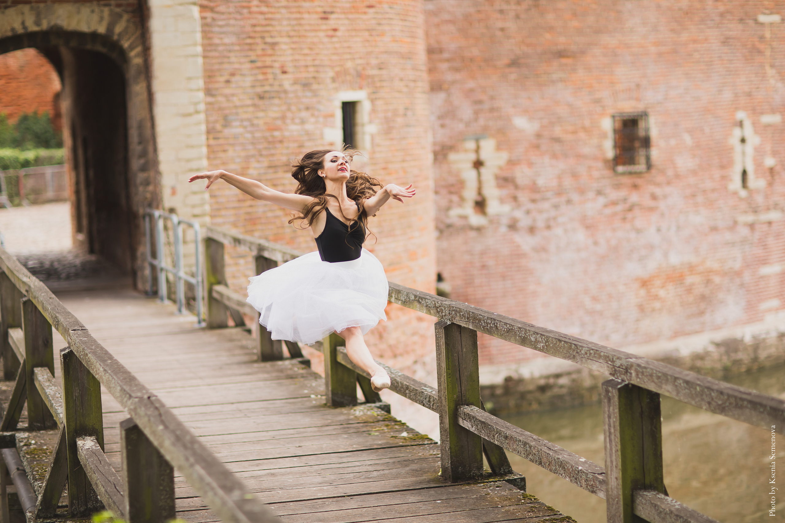 Тематическая съёмка в Европе, тематическая фотосессия для балерины. Фотограф в Москве. Контент для блога. В портфолио и просто на память