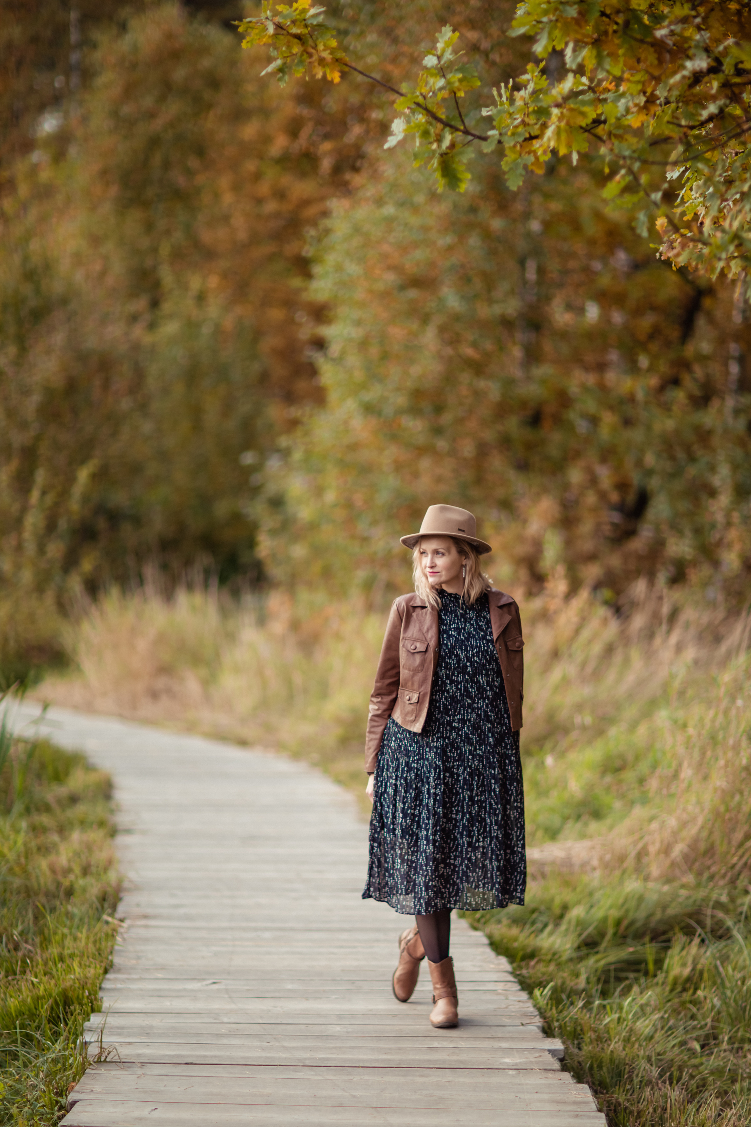 Осенняя фотопрогулка для Ани и Вики. Фотограф в Москве. Контент для блога. В портфолио и просто на память