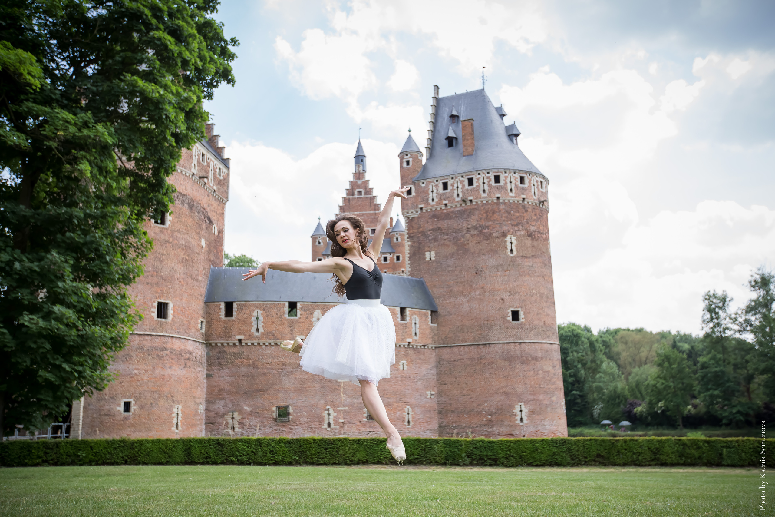 Тематическая съёмка в Европе, тематическая фотосессия для балерины. Фотограф в Москве. Контент для блога. В портфолио и просто на память