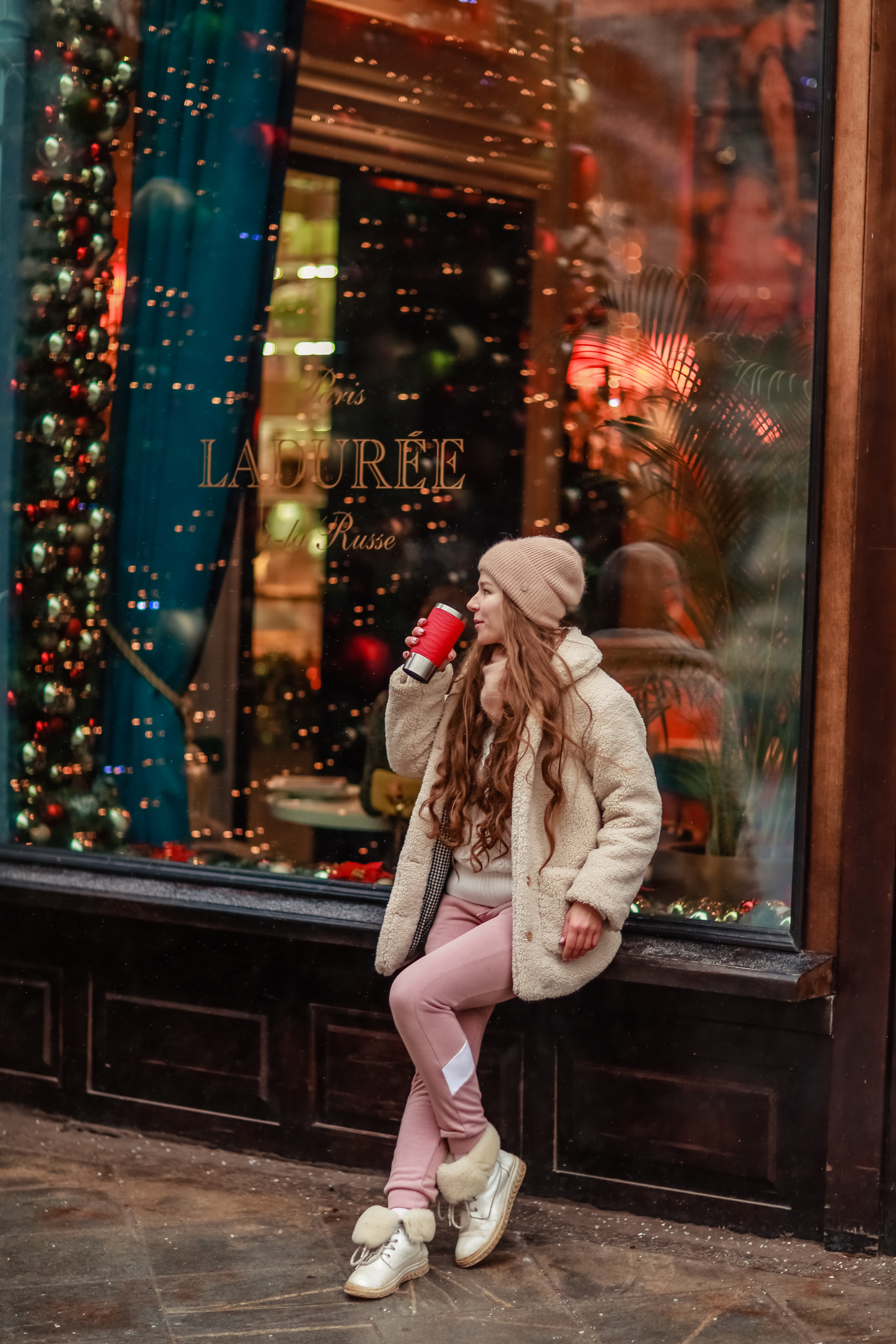 Новогодняя фотопрогулка у ГУМа с Любой. Фотограф в Москве. Контент для блога. В портфолио и просто на память