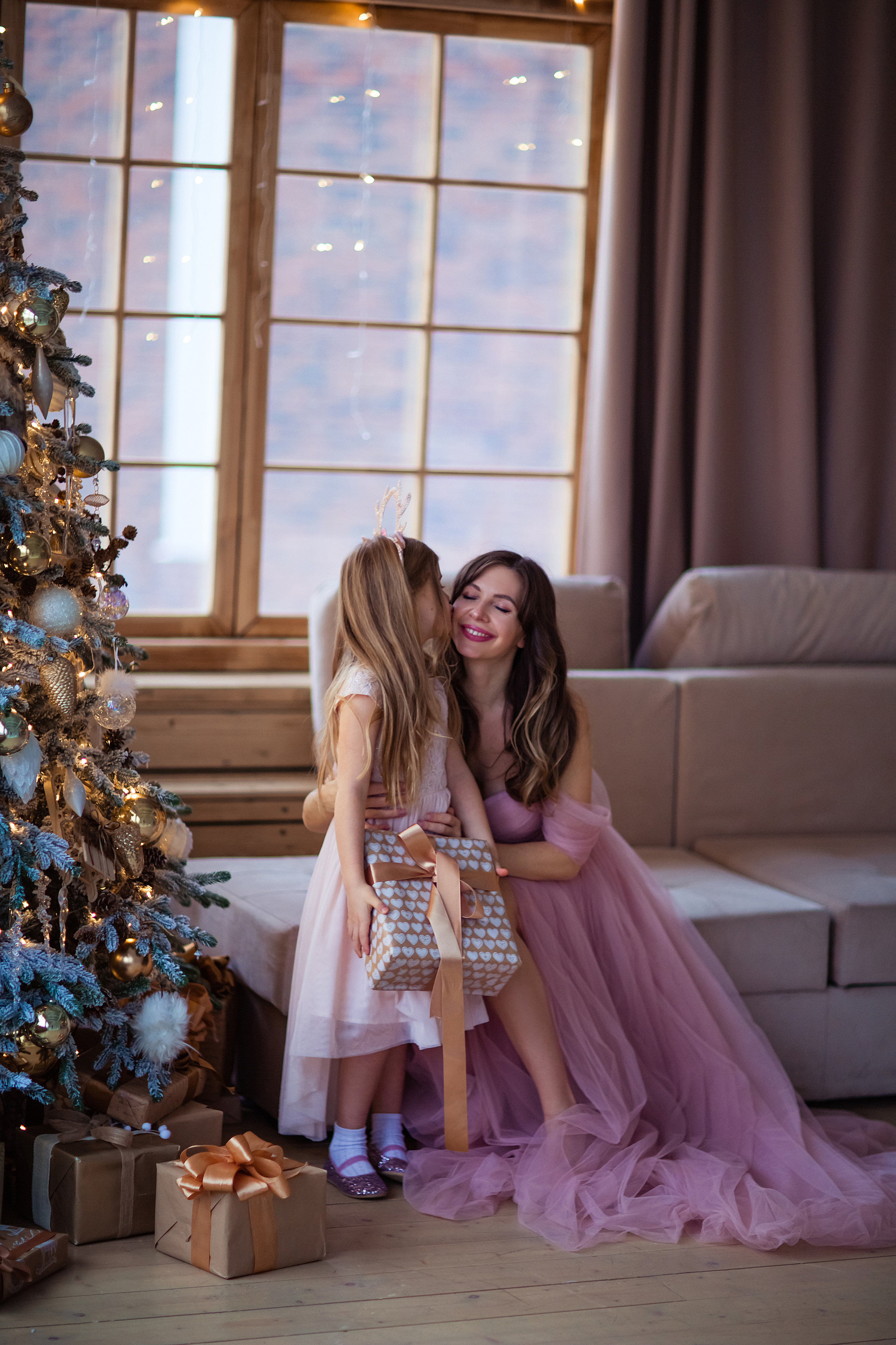 Новогодняя съёмка Натальи и Доминики. Фотограф в Москве. Контент для блога. В портфолио и просто на память