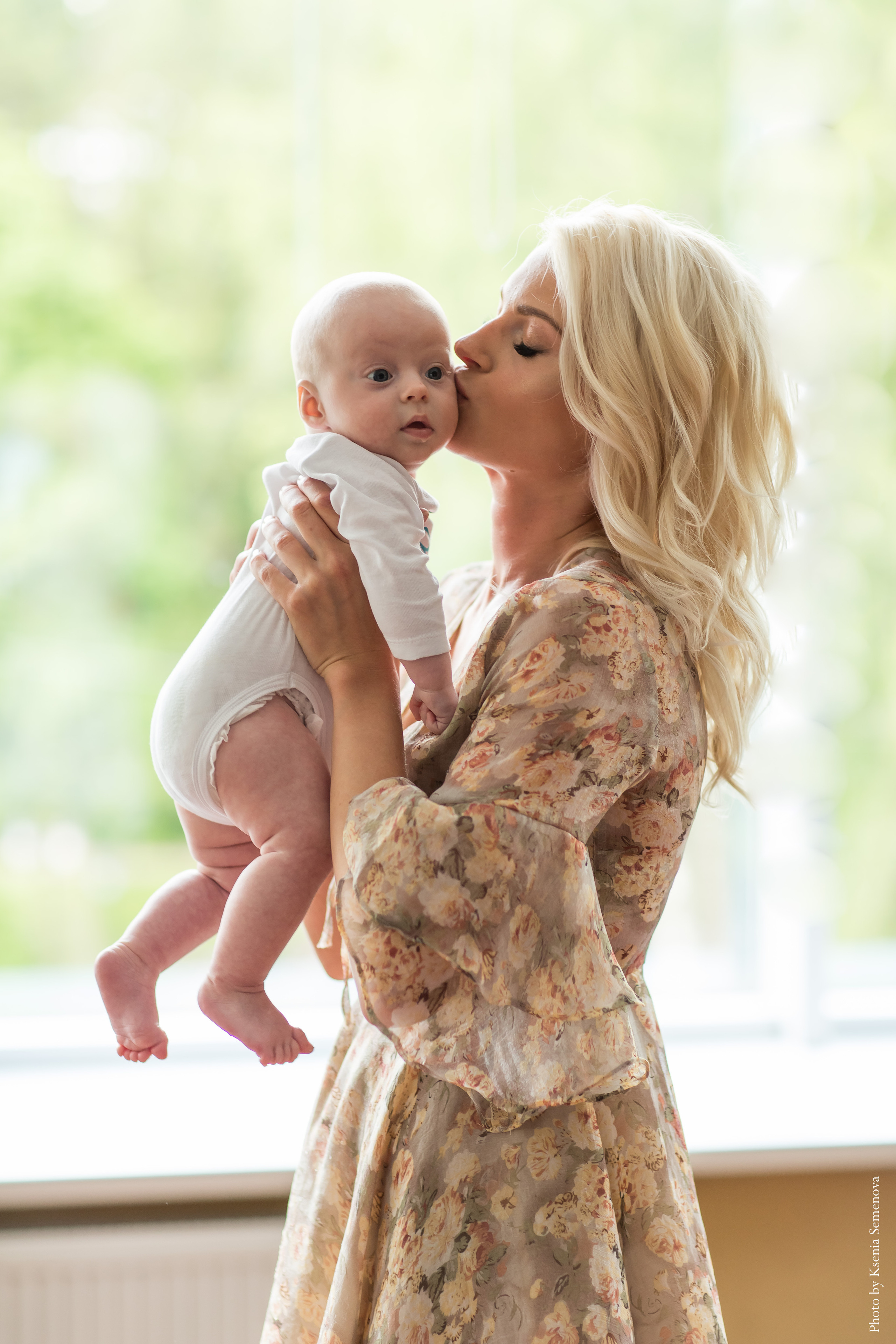 Фотосессия беременности и съёмки матери и ребёнка. Фотограф в Москве. Контент для блога. В портфолио и просто на память