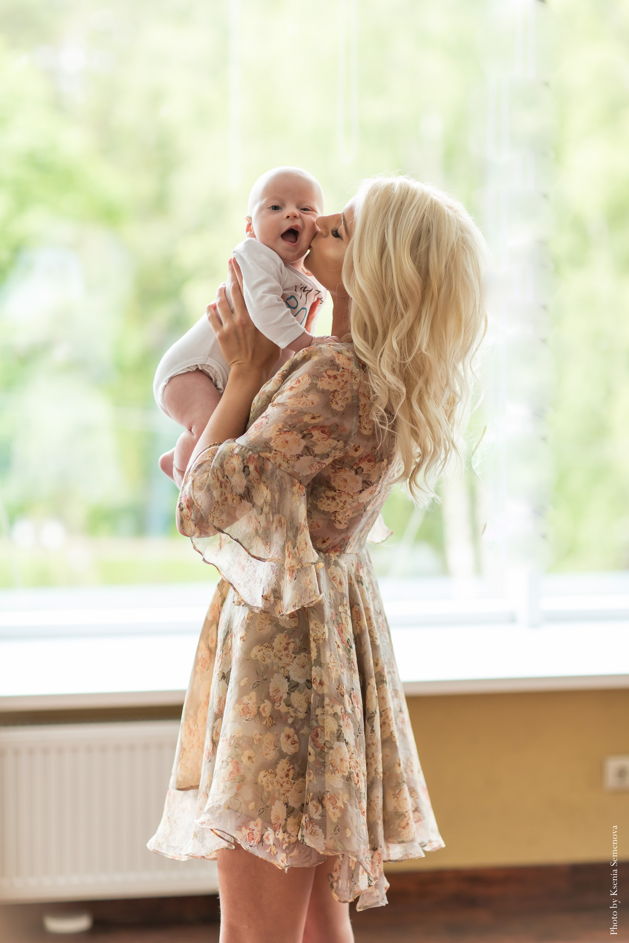 Фотосессия беременности и съёмки матери и ребёнка. Фотограф в Москве. Контент для блога. В портфолио и просто на память