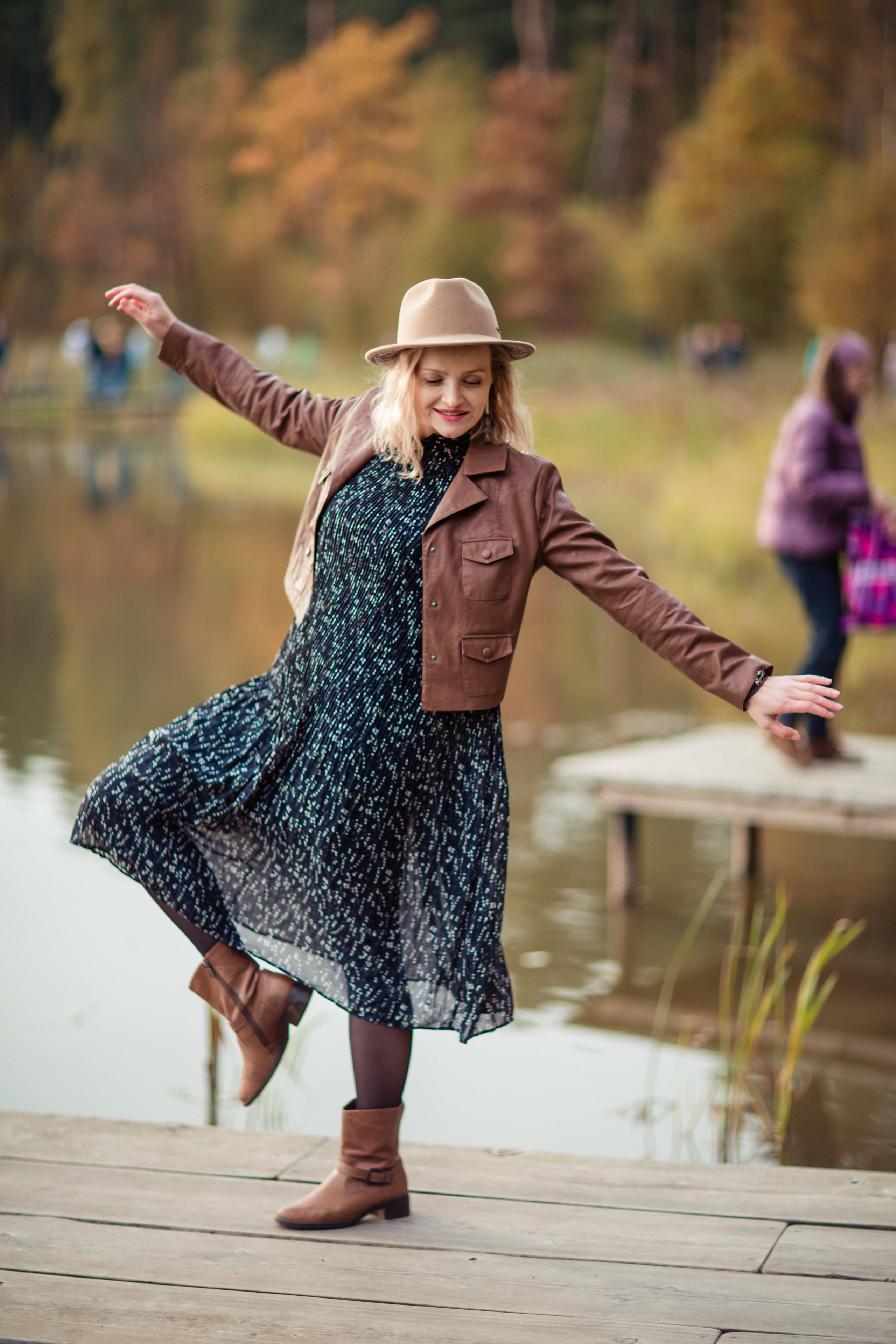 Осенняя фотопрогулка для Ани и Вики. Фотограф в Москве. Контент для блога. В портфолио и просто на память