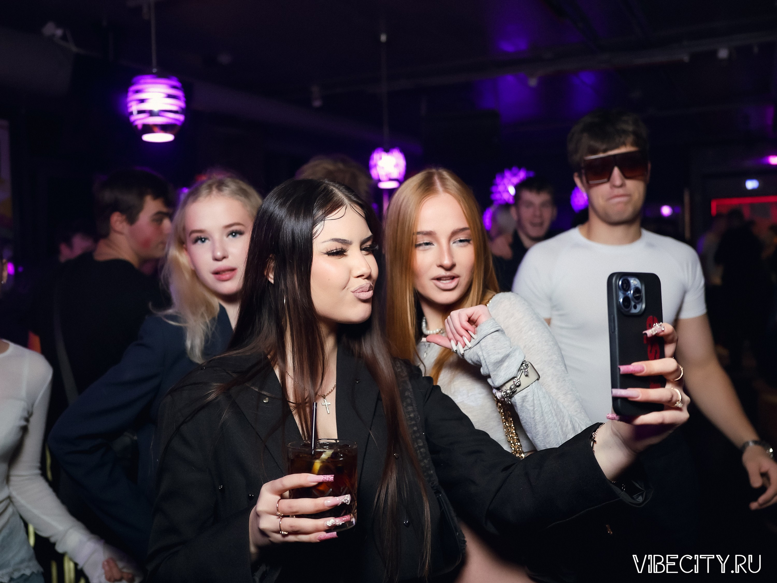 DOUBLE U. VIBECITY.RU Вайб Сити Ру Фоторепортажи Фотоотчеты Калининград