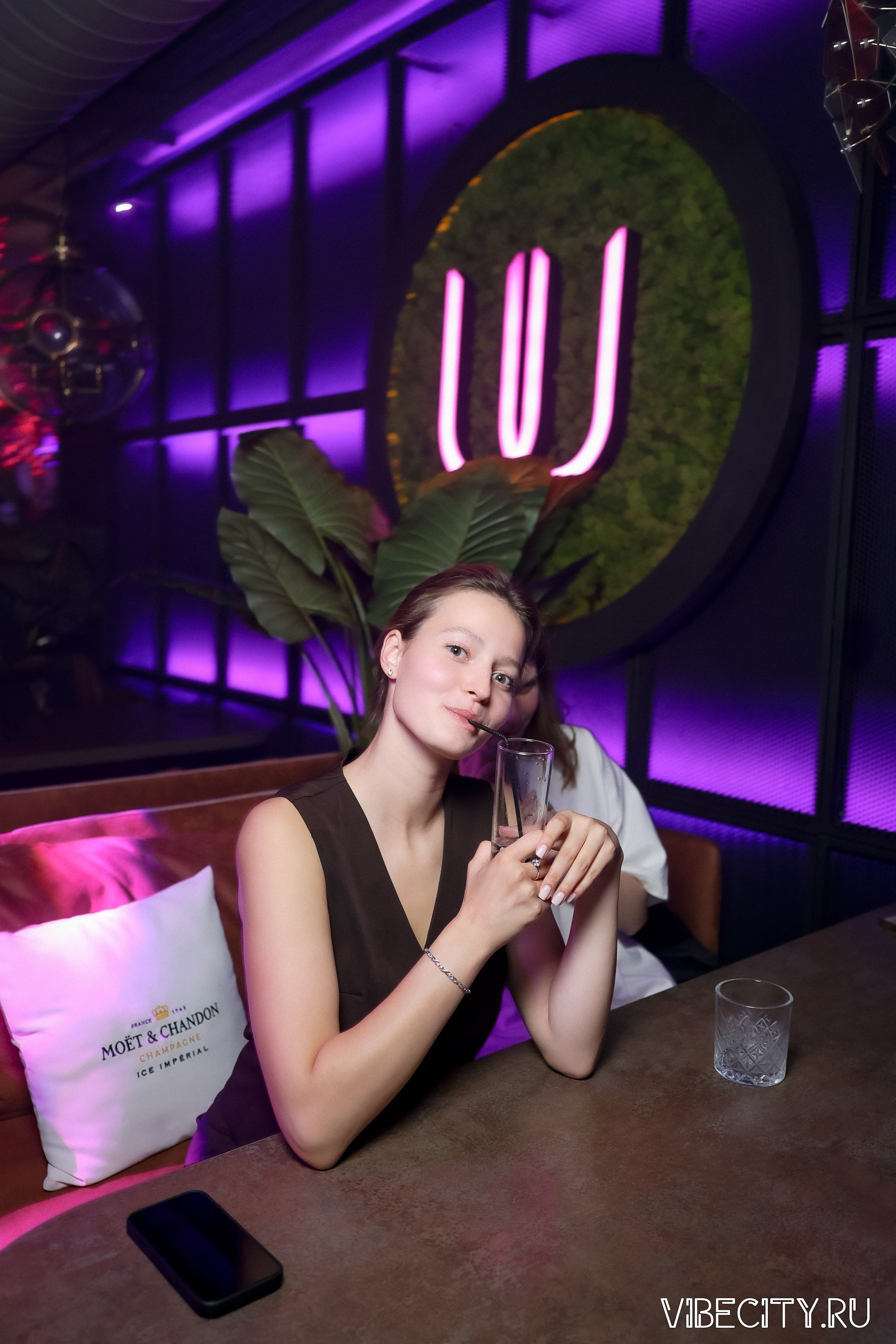 DOUBLE U. VIBECITY.RU Вайб Сити Ру Фоторепортажи Фотоотчеты Калининград