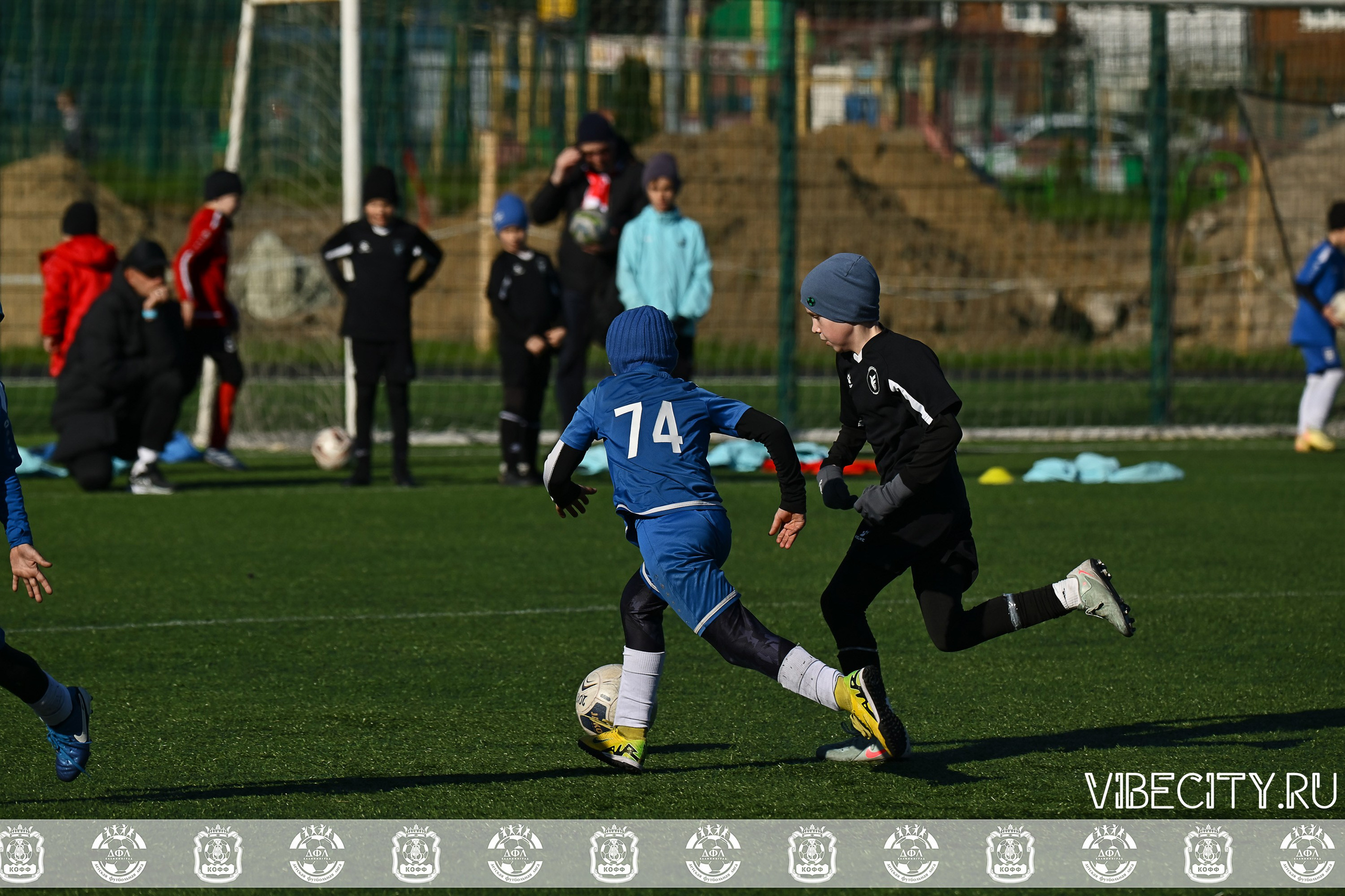 XIV ВСЕРОССИЙСКИЙ ФУТБОЛЬНЫЙ ФЕСТИВАЛЬ «ЗАГРУЗИ СЕБЯ ФУТБОЛОМ!». VIBECITY.RU Вайб Сити Ру Фоторепортажи Фотоотчеты Калининград