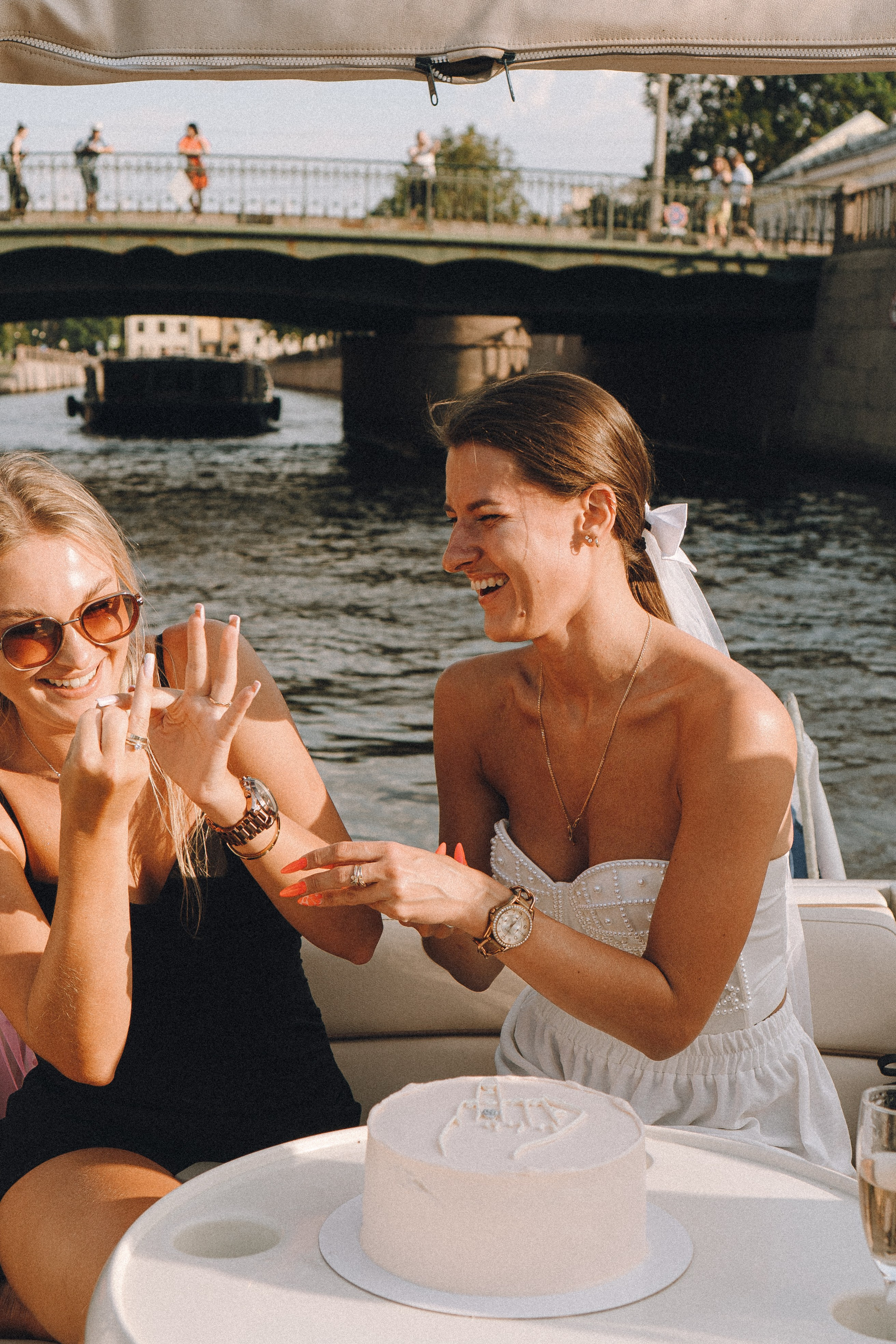 ДЕВИЧНИК НА КАТЕРЕ. Профессиональный фотограф, Санкт-Петербург — Виктория Богомолова