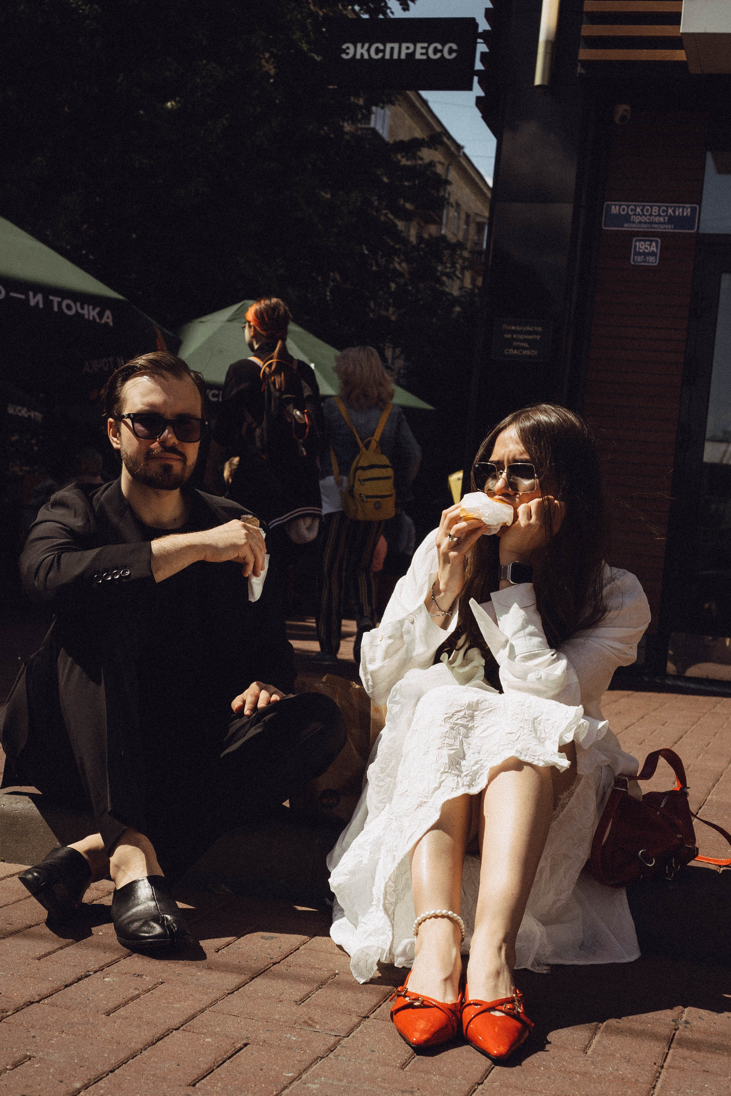 СВАДЕБНАЯ СЬЕМКА В ПАРКЕ ПОБЕДЫ И ПРОГУЛКА ПО МОСКОВСКОМУ ПРОСПЕКТУ. Профессиональный фотограф, Санкт-Петербург — Виктория Богомолова